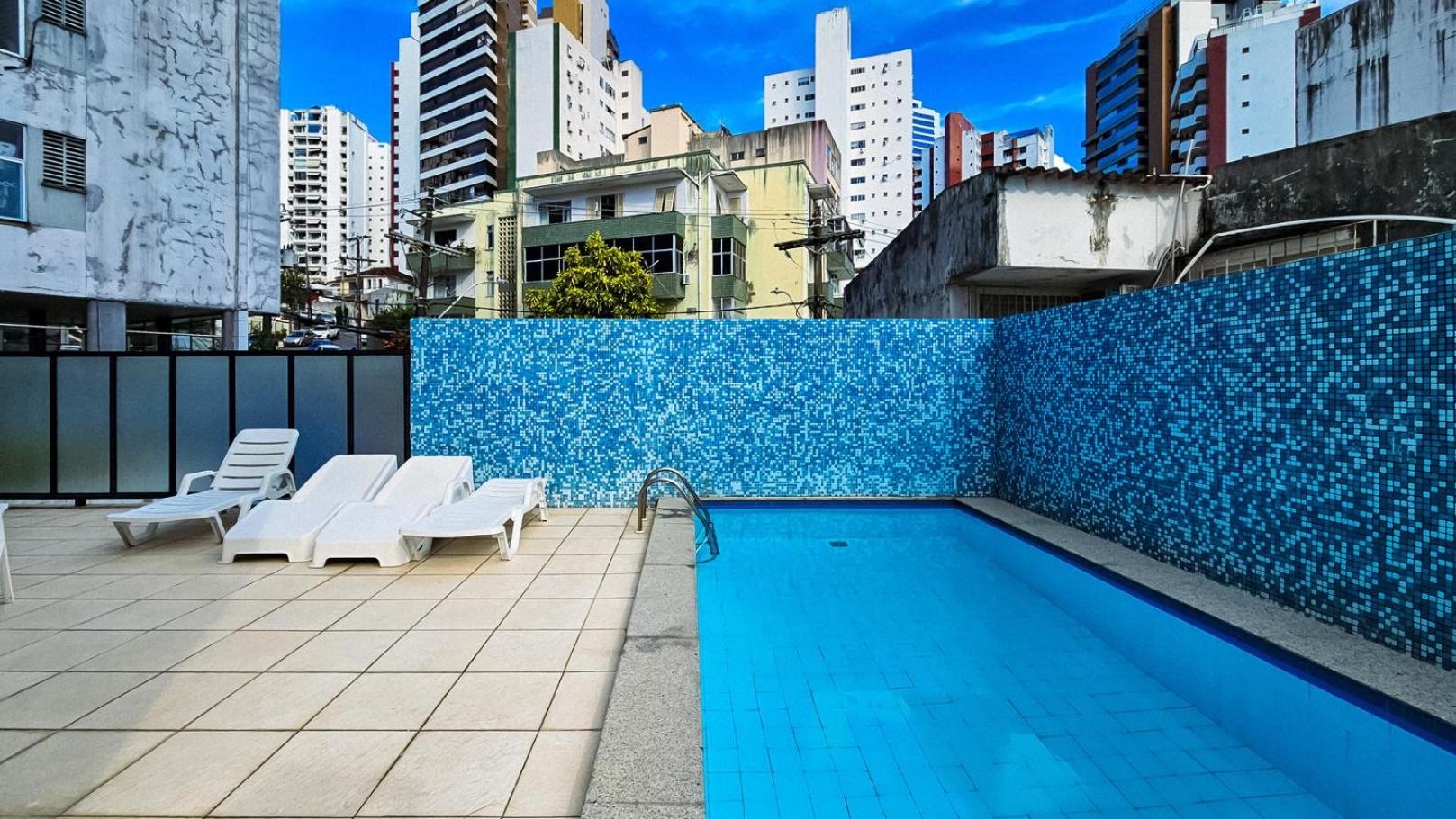 Apto Alto Padrao com Garagem e Piscina na Graca