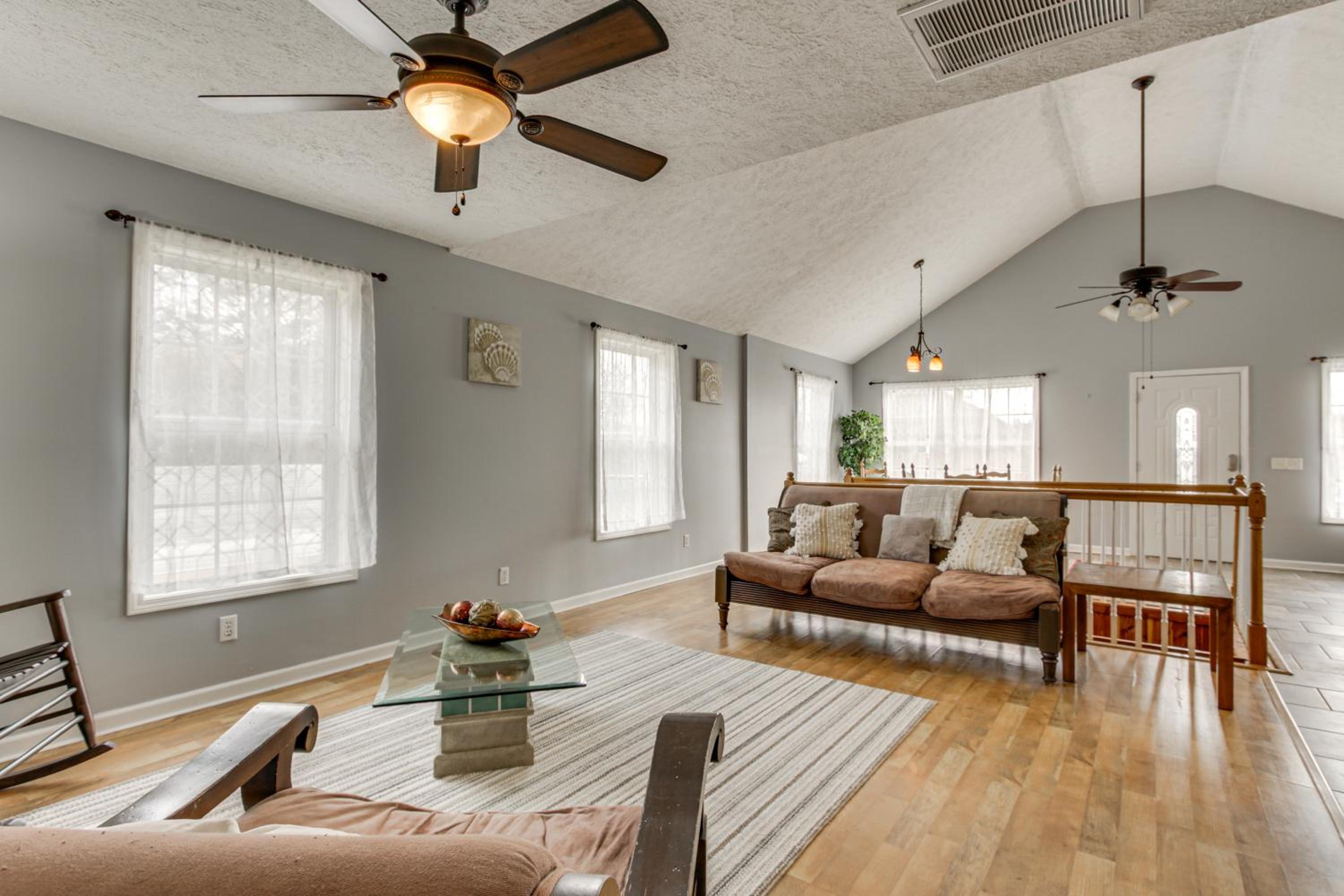 Near Tennessee River! Pet-Friendly Family Cottage!