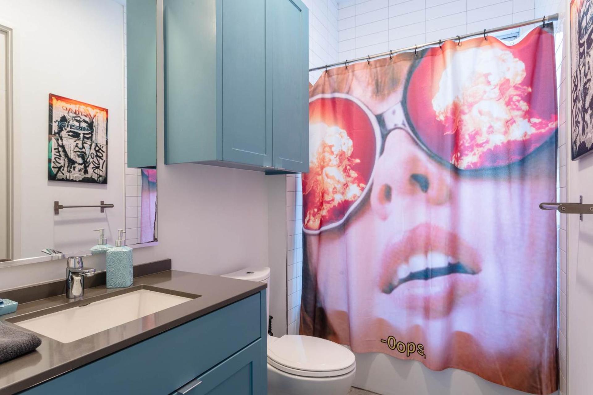 Austin Icon Group Mansion - 6min to Rainey Street