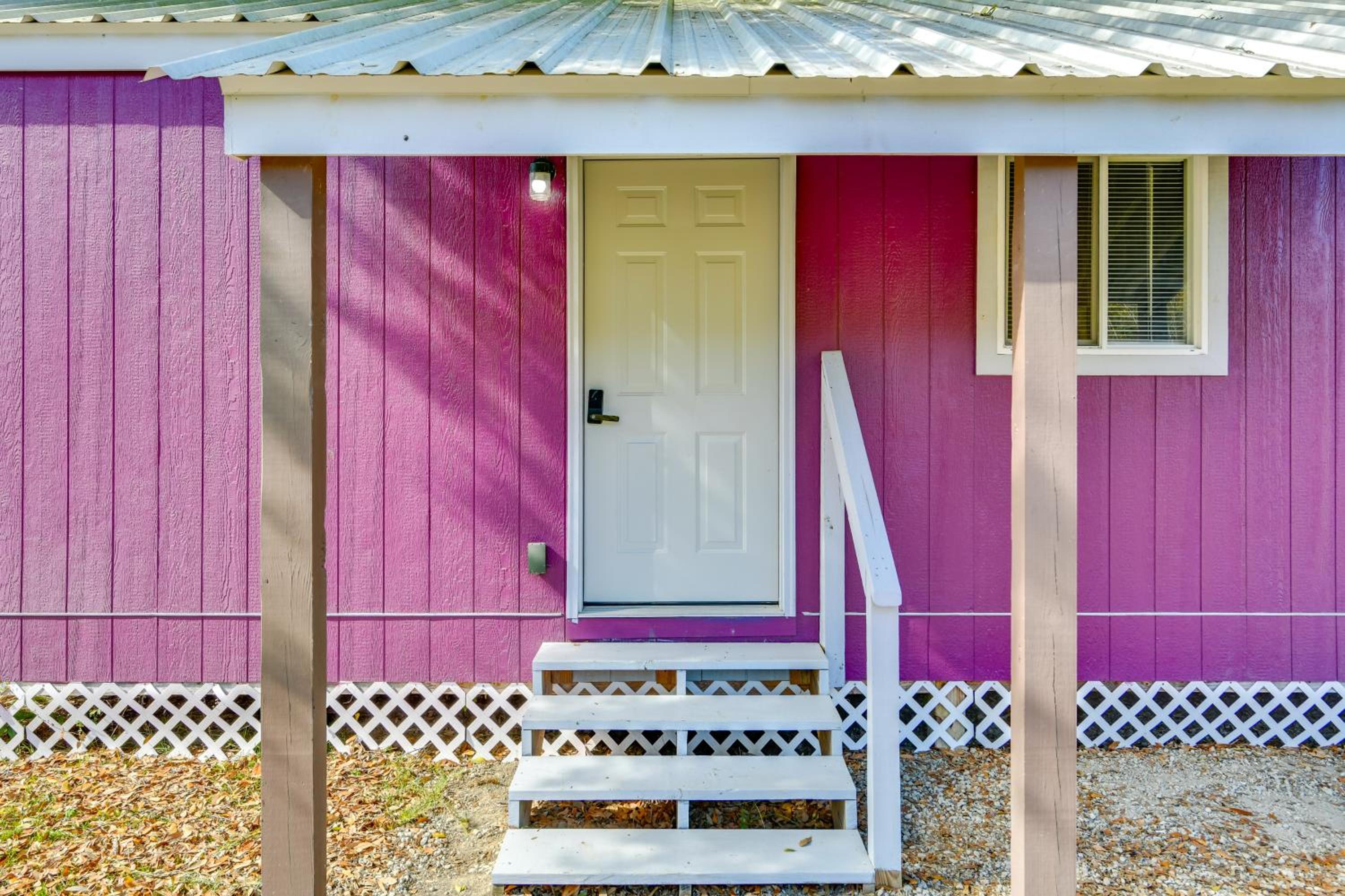 Pet-Friendly Picayune Tiny Home 4 Mi to Dtwn!