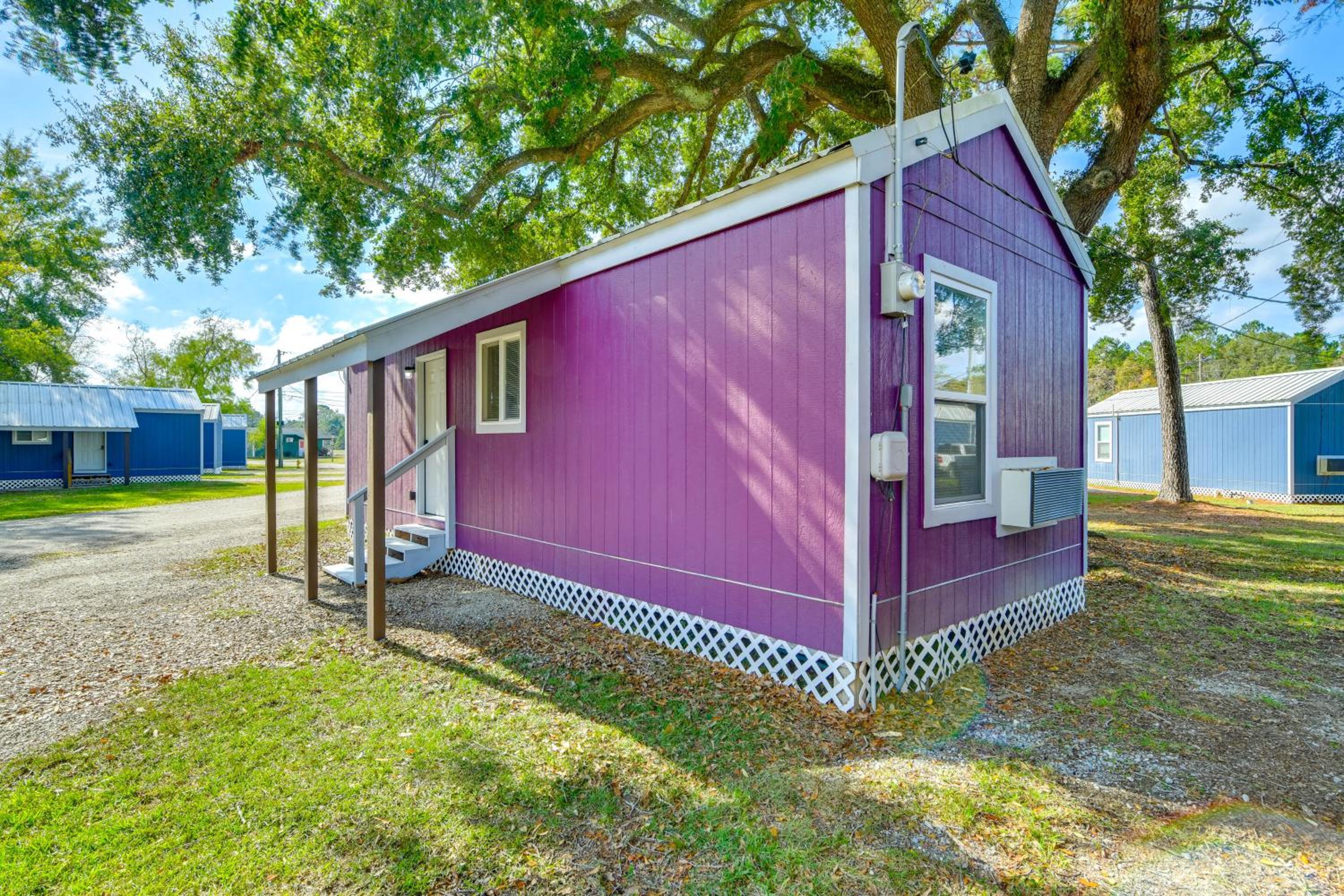 Pet-Friendly Picayune Tiny Home 4 Mi to Dtwn!