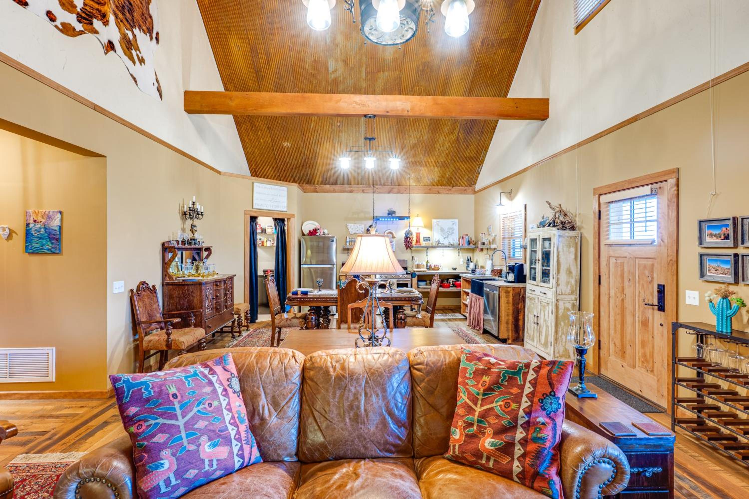 Fish, Hike and Explore! Ennis Cabin - 13 Mi to Town