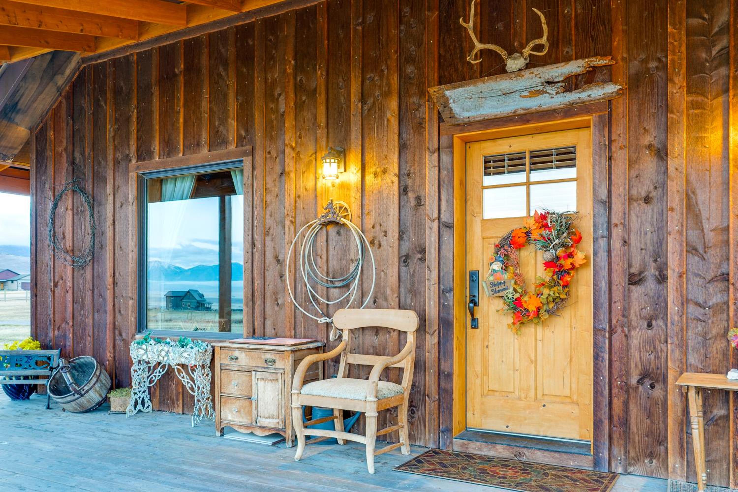Fish, Hike and Explore! Ennis Cabin - 13 Mi to Town