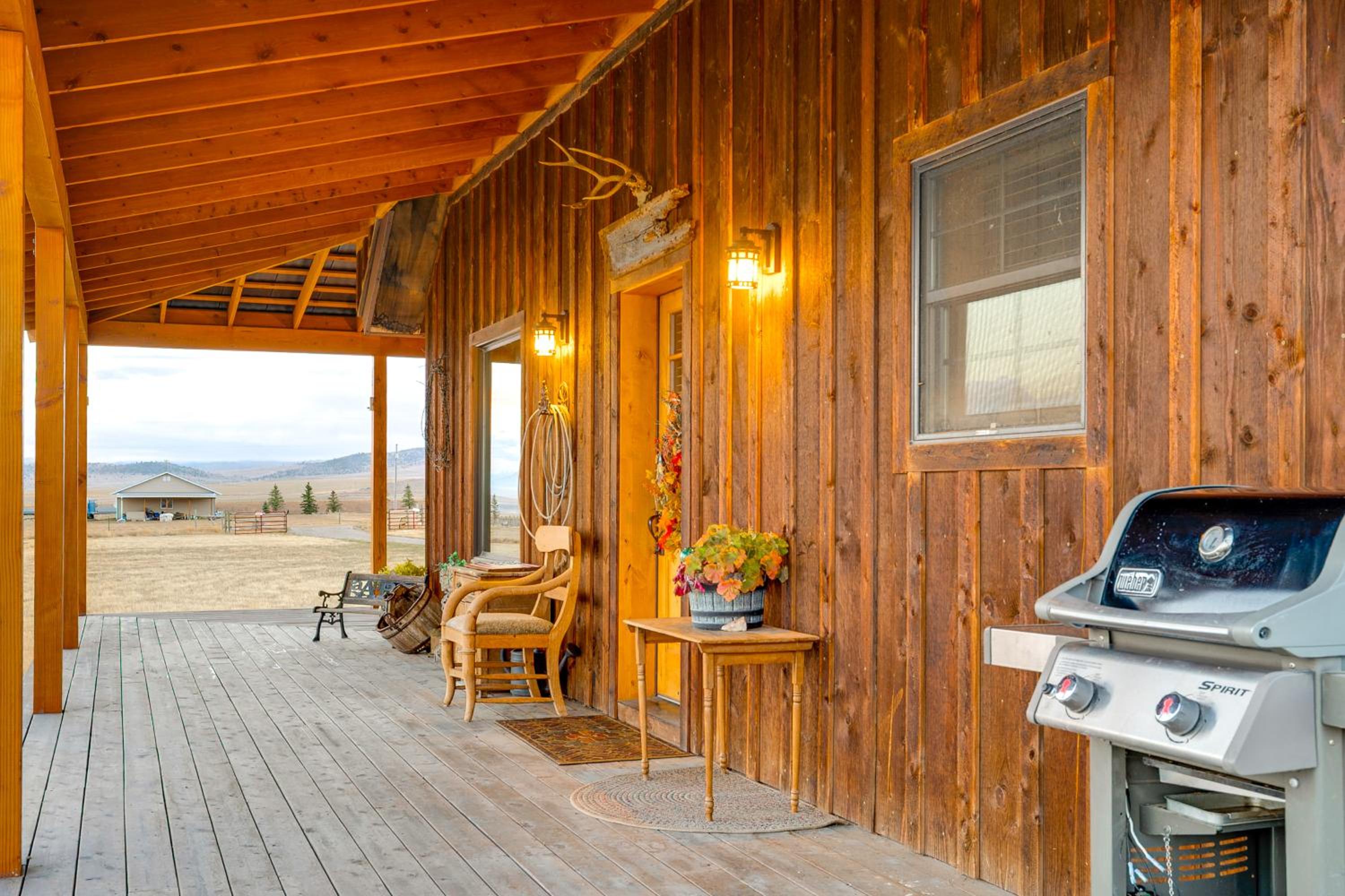 Fish, Hike and Explore! Ennis Cabin - 13 Mi to Town