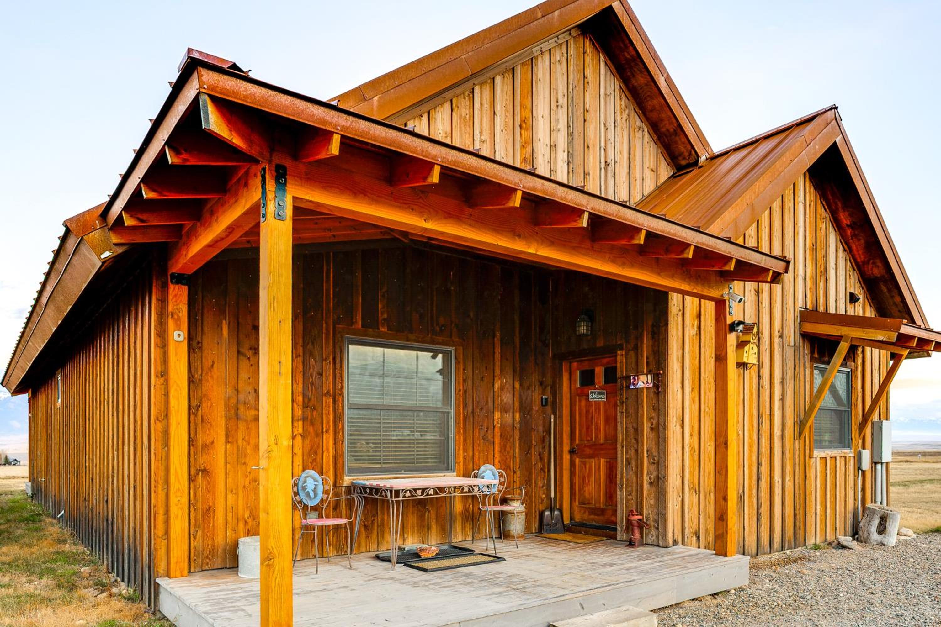 Fish, Hike and Explore! Ennis Cabin - 13 Mi to Town