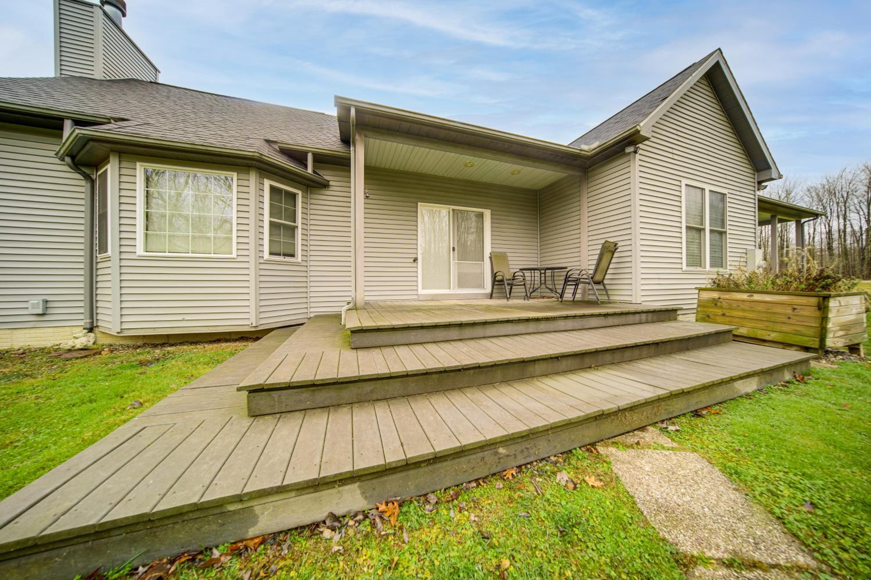 Family and Pet Friendly! 7-Acre Escape in Jefferson