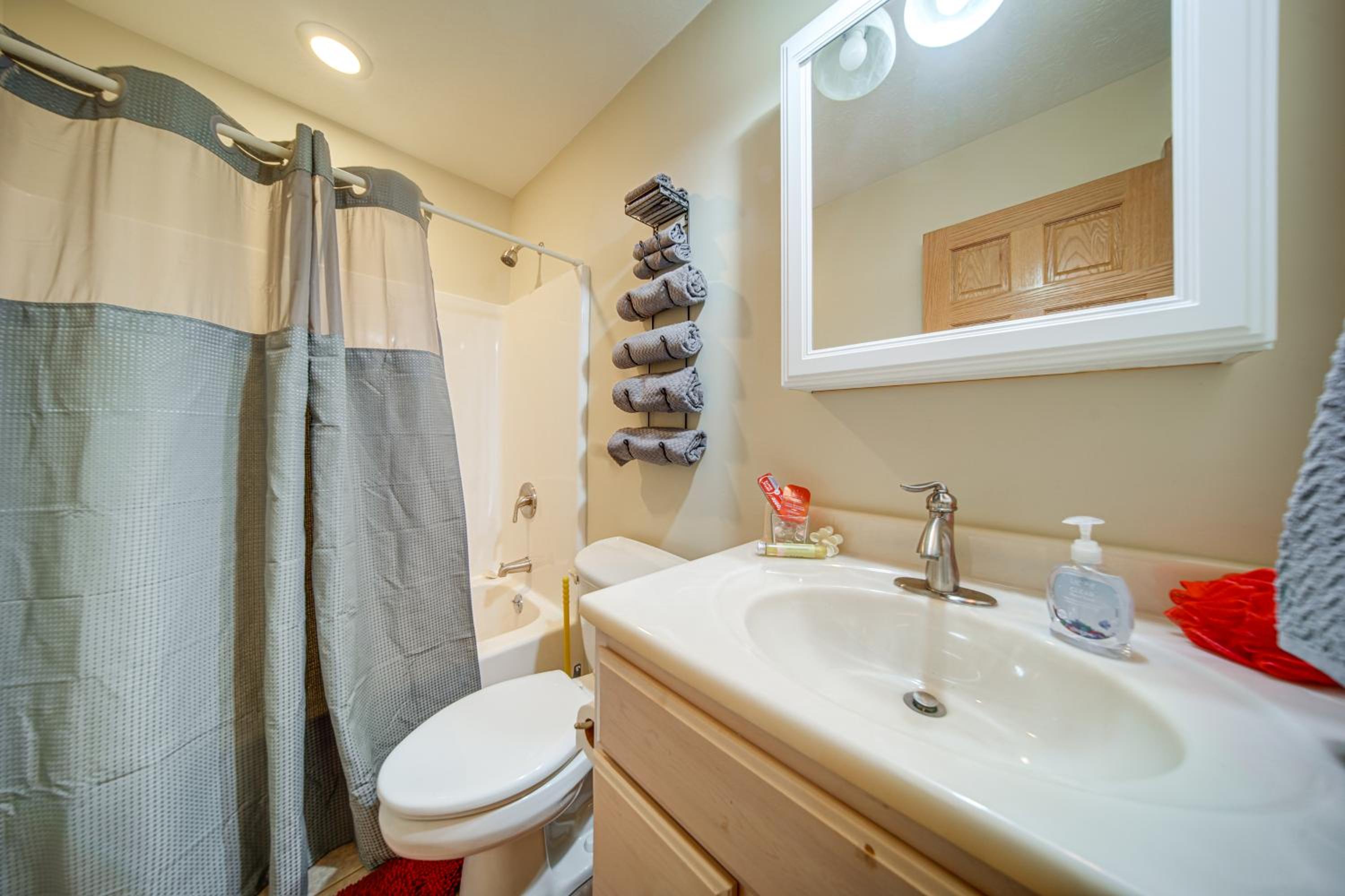 Family and Pet Friendly! 7-Acre Escape in Jefferson