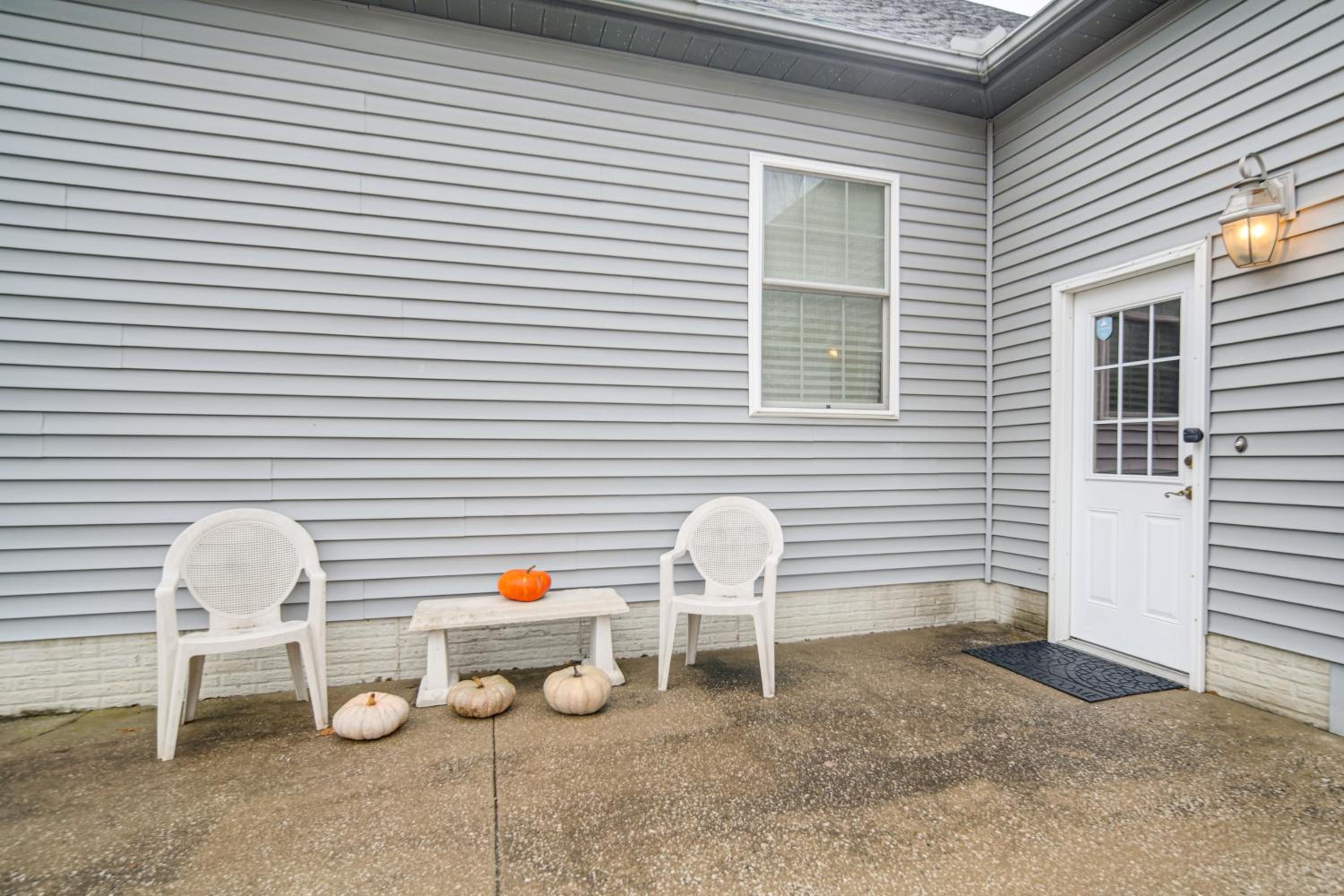 Family and Pet Friendly! 7-Acre Escape in Jefferson