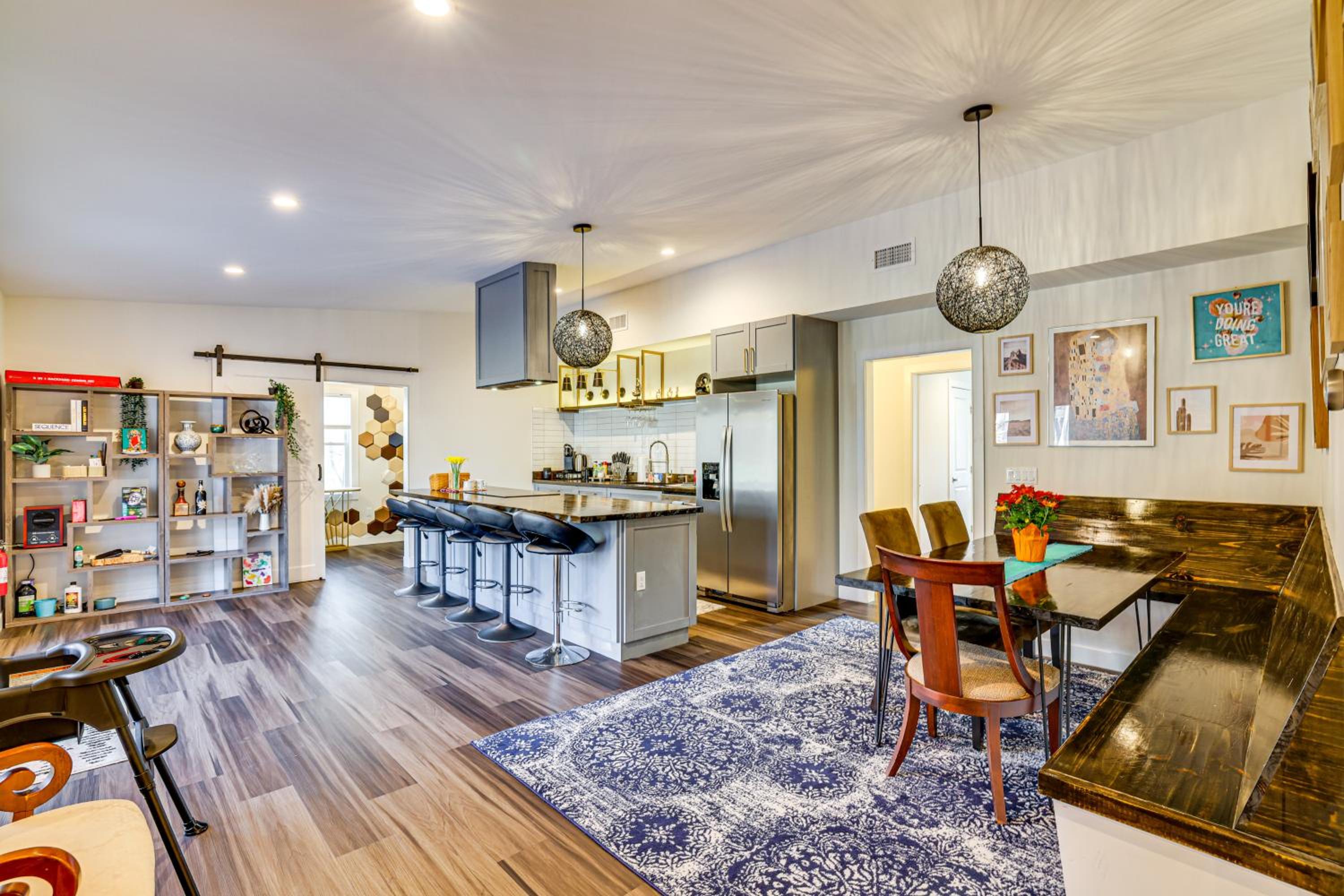 Pet-Friendly Group Getaway 12 Mi to Camelback Mtn!