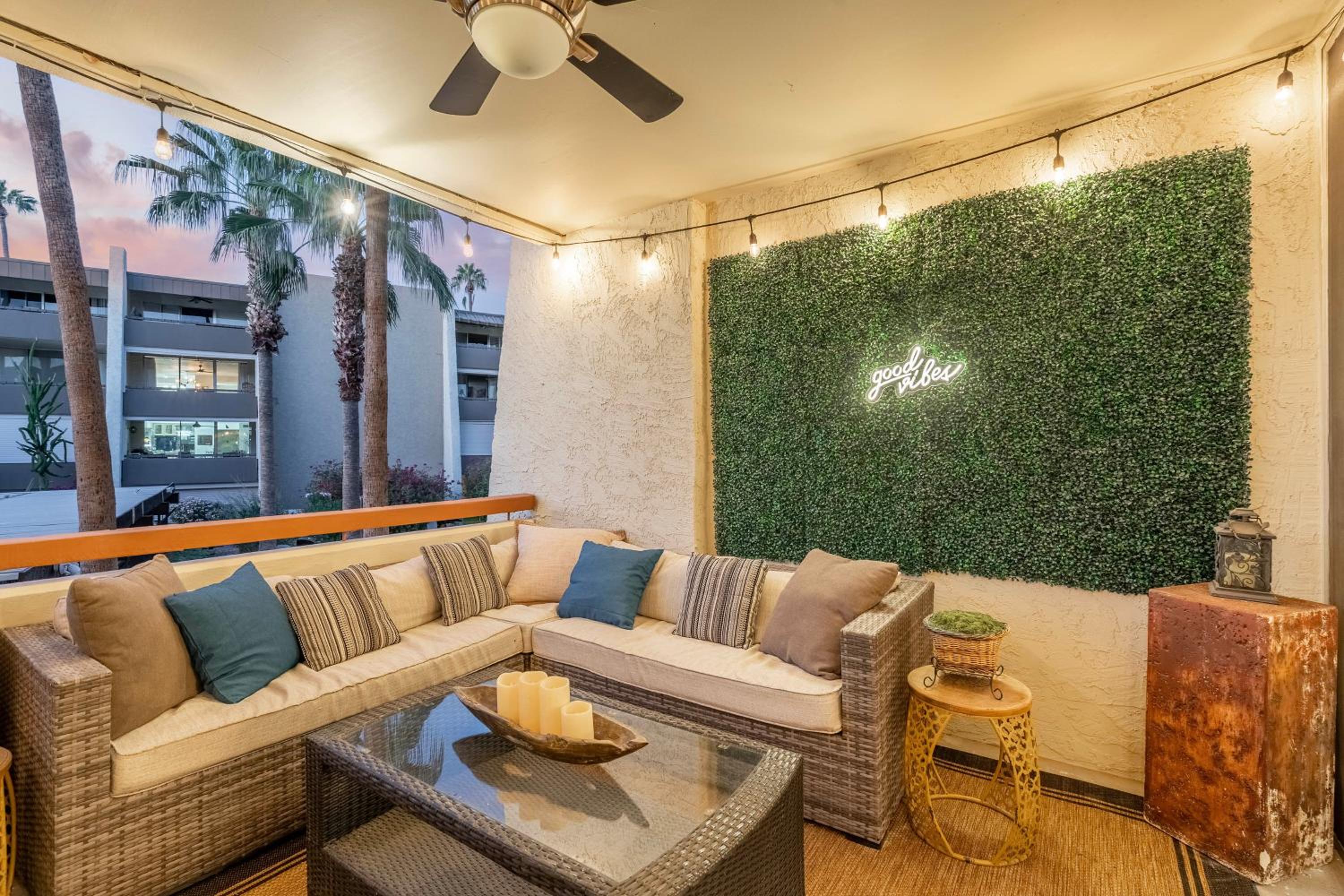 Less Than 1 Mi to Fashion Square Condo with Community Perks