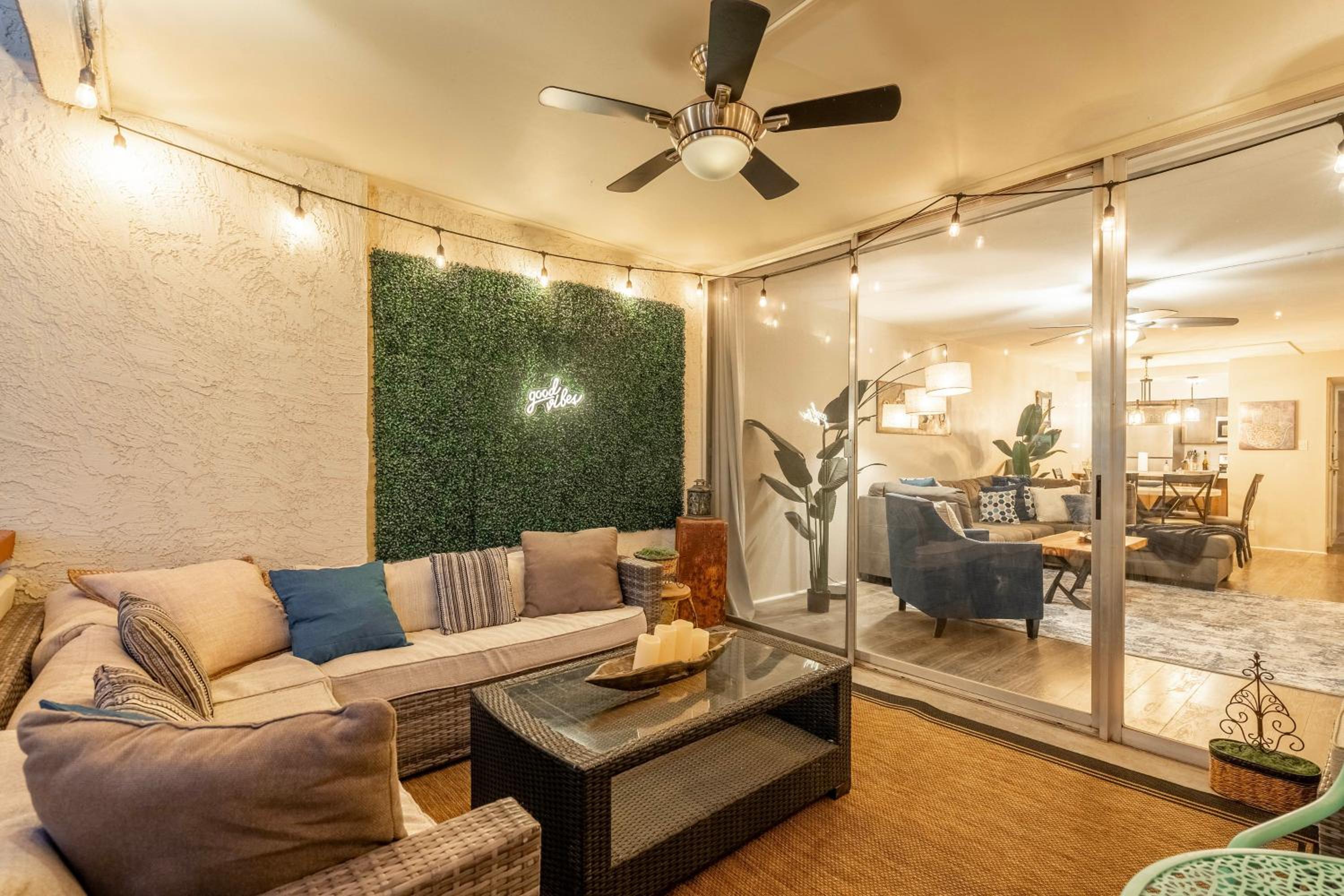 Less Than 1 Mi to Fashion Square Condo with Community Perks