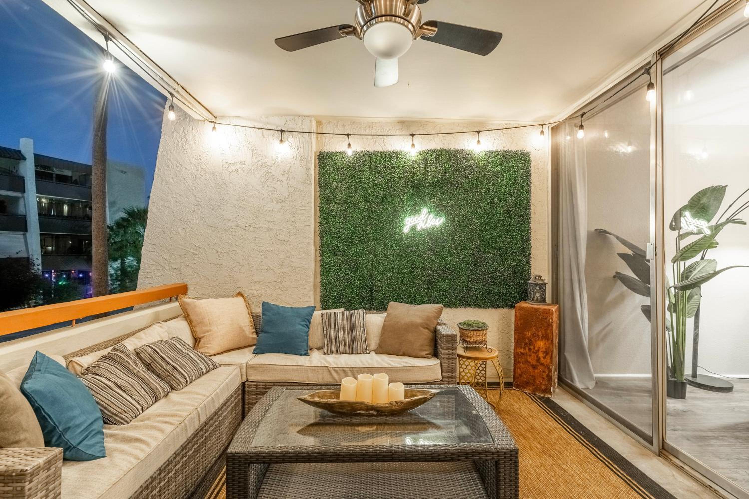 Less Than 1 Mi to Fashion Square Condo with Community Perks