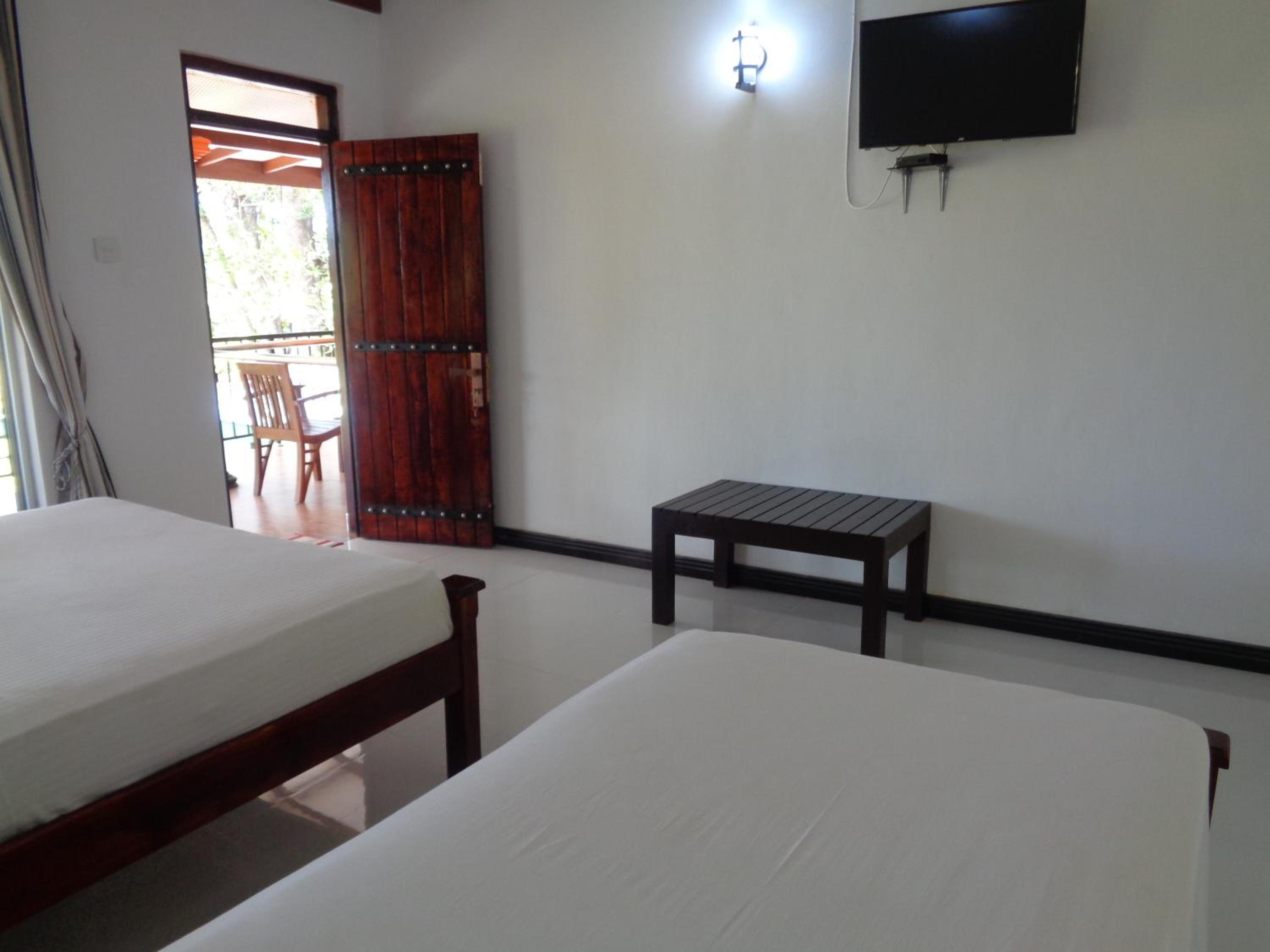 Man Guest Polonnaruwa view 3