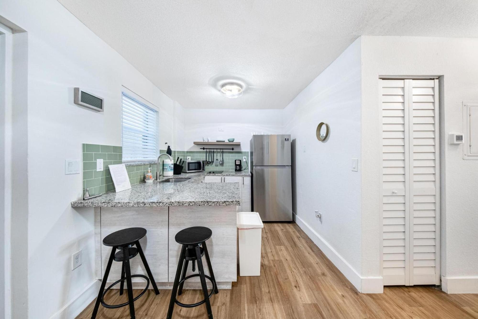 CASA MARE 1BR Steps from the Ocean