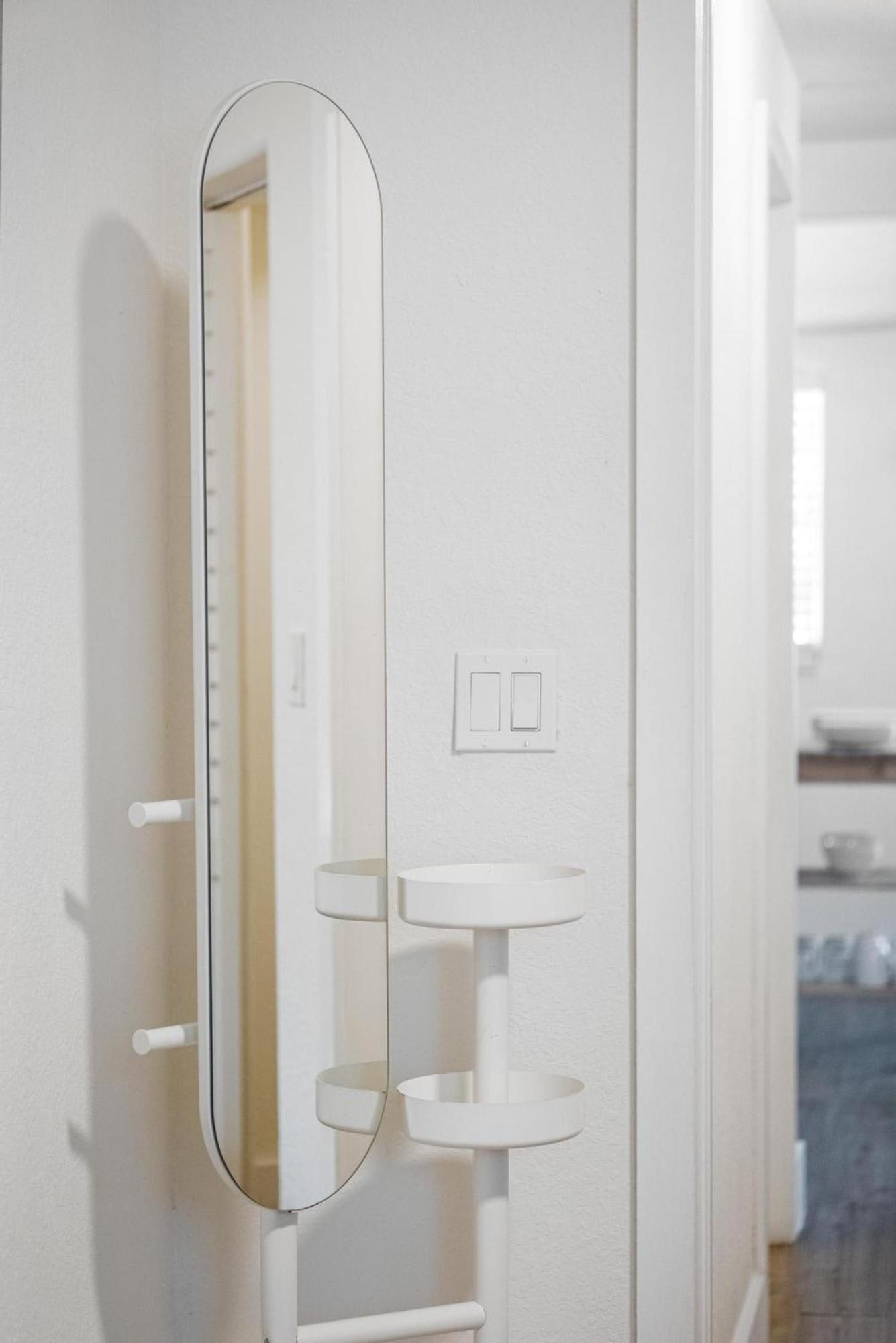 Steps from Ocean Art Deco 1BR & Free Parking