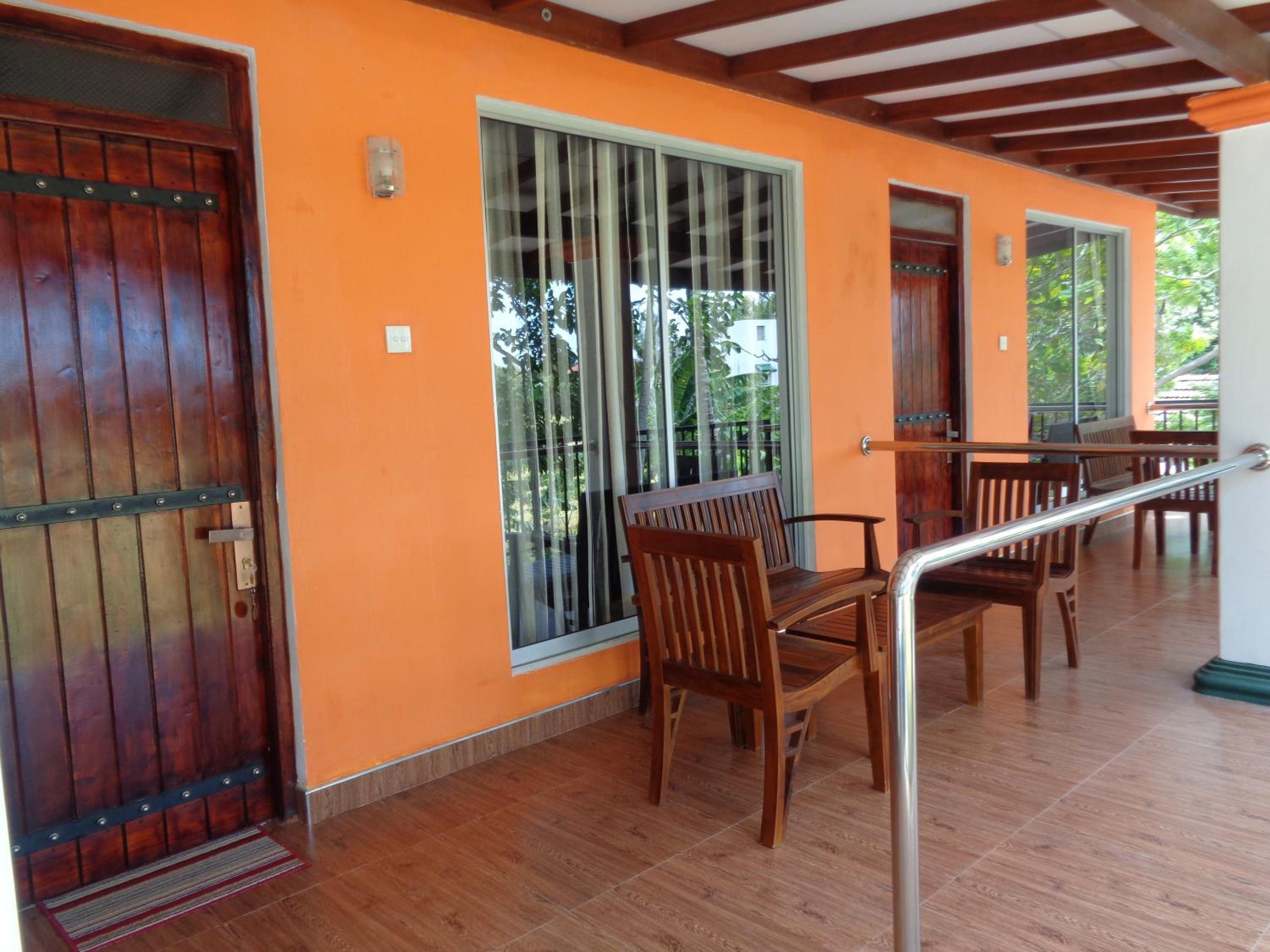 Man Guest Polonnaruwa view 4