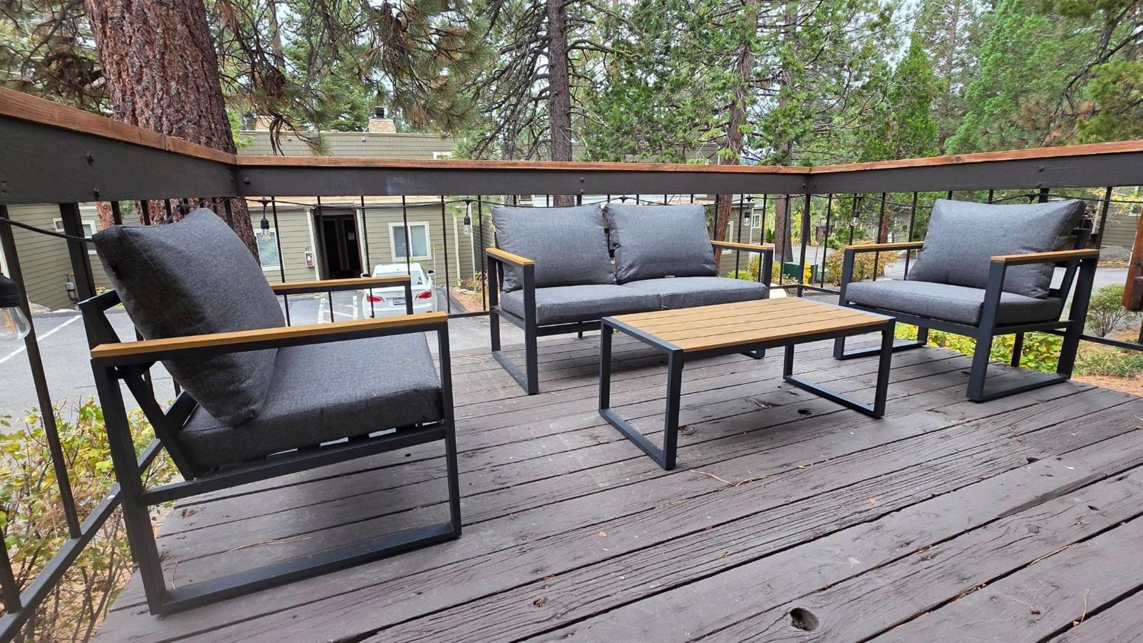 Cozy Tahoe Townhome w Fireplace Balcony Quick Access to Trails Lake Cubana - Dollar Hill by AvantStay