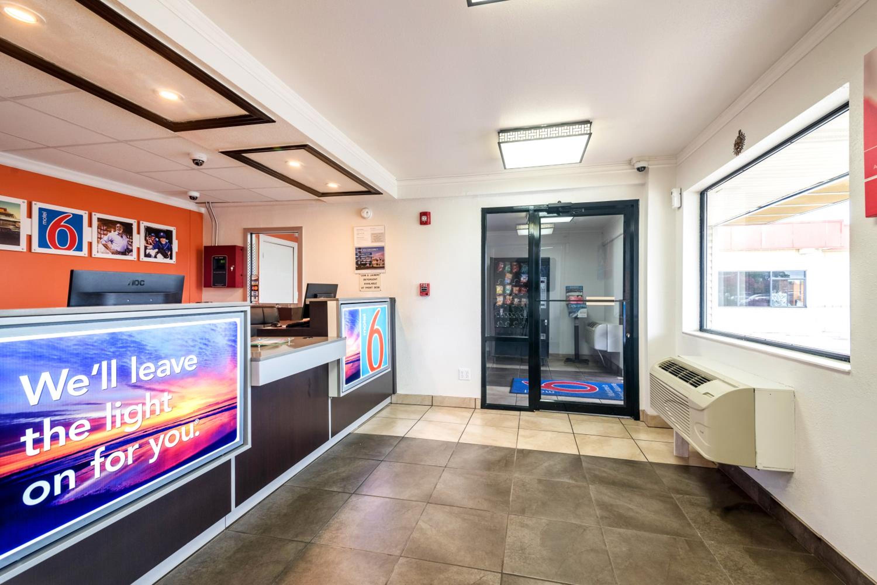 Oxford Vacations - Motel 6-Anniston, AL - Property Image 49