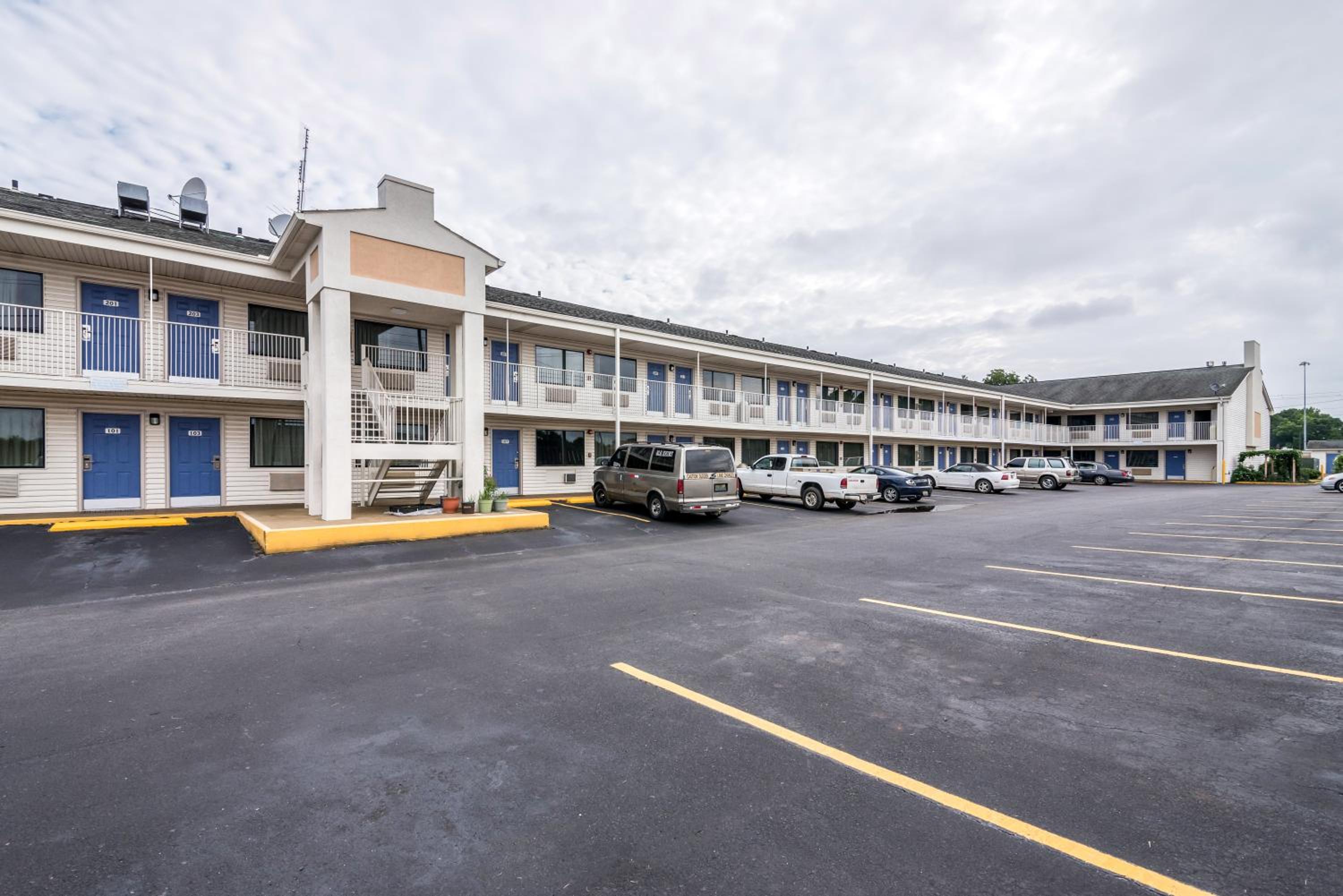 Oxford Vacations - Motel 6-Anniston, AL - Property Image 44