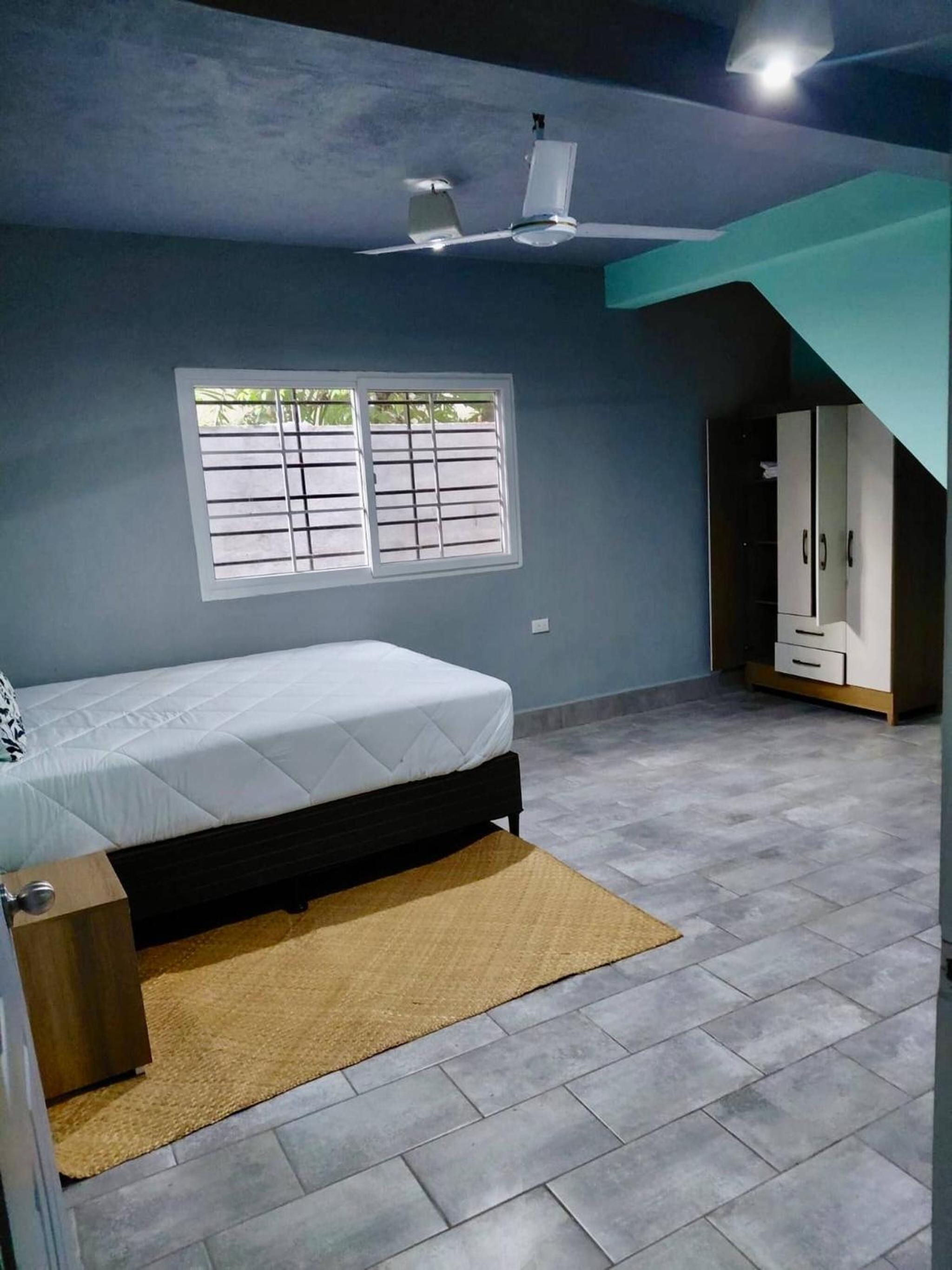 Peaceful Morales Getaway with 3 Spacious Bedrooms