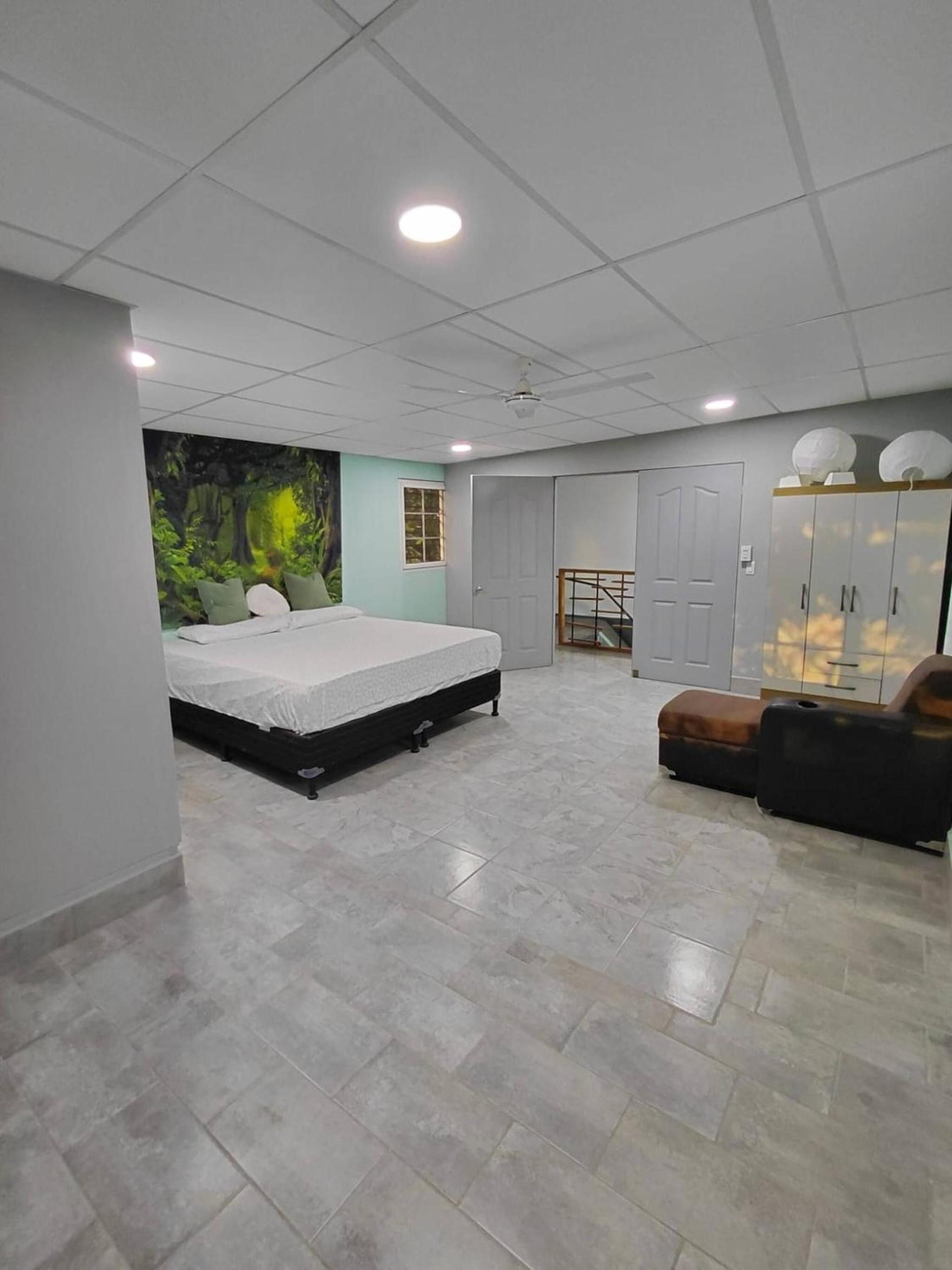Peaceful Morales Getaway with 3 Spacious Bedrooms