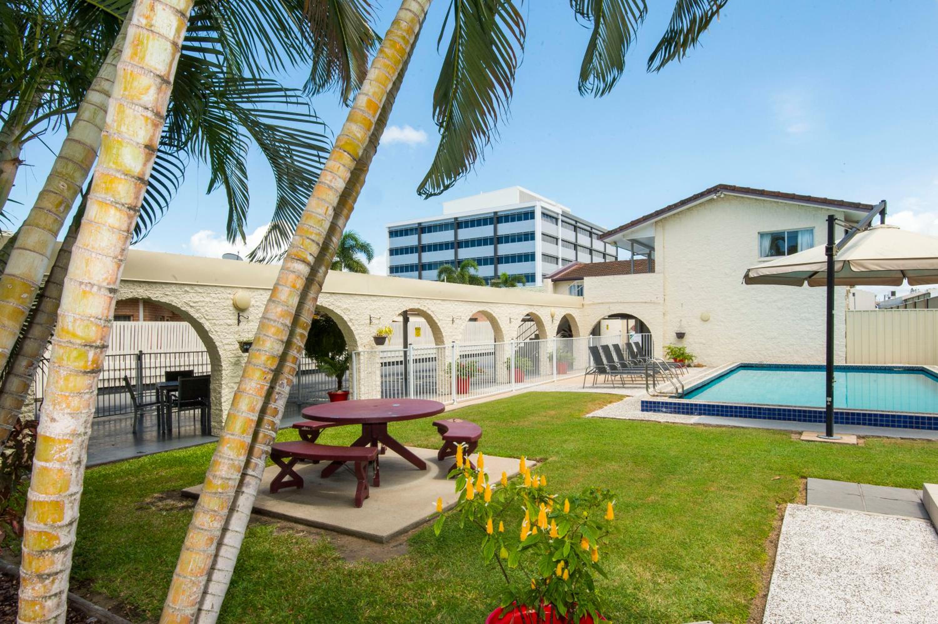Coral Sands Motel
