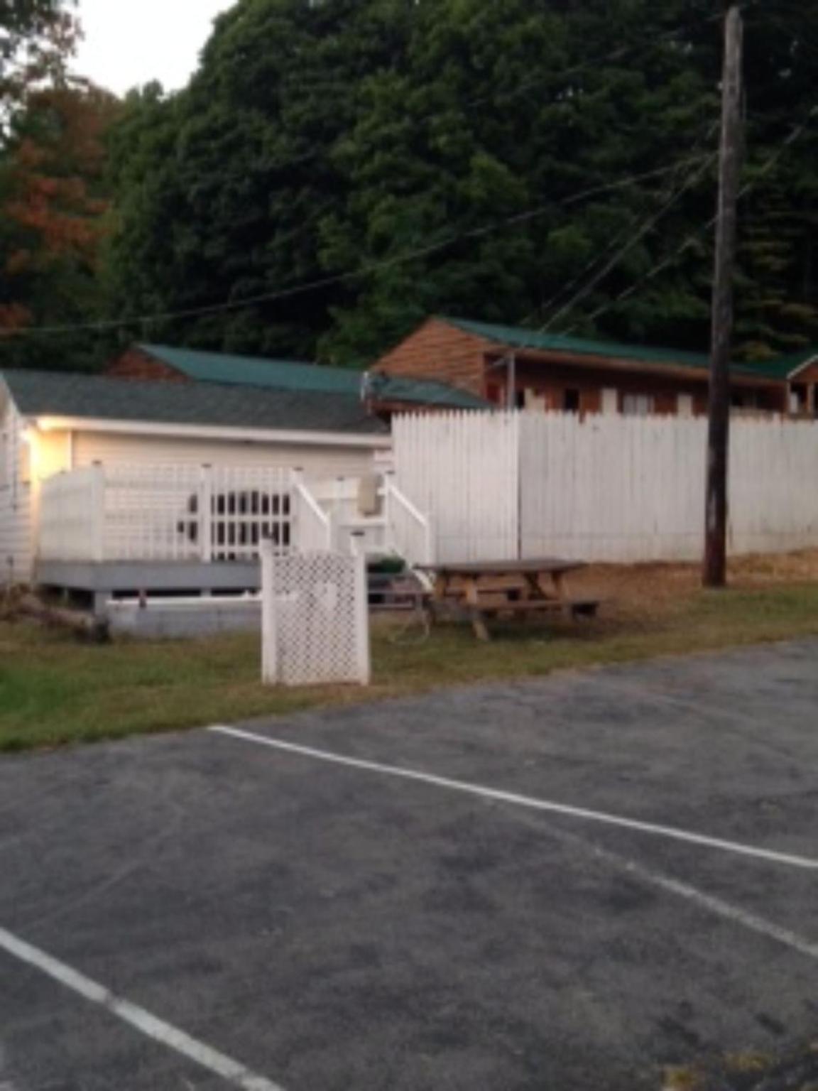 Hillside Motel