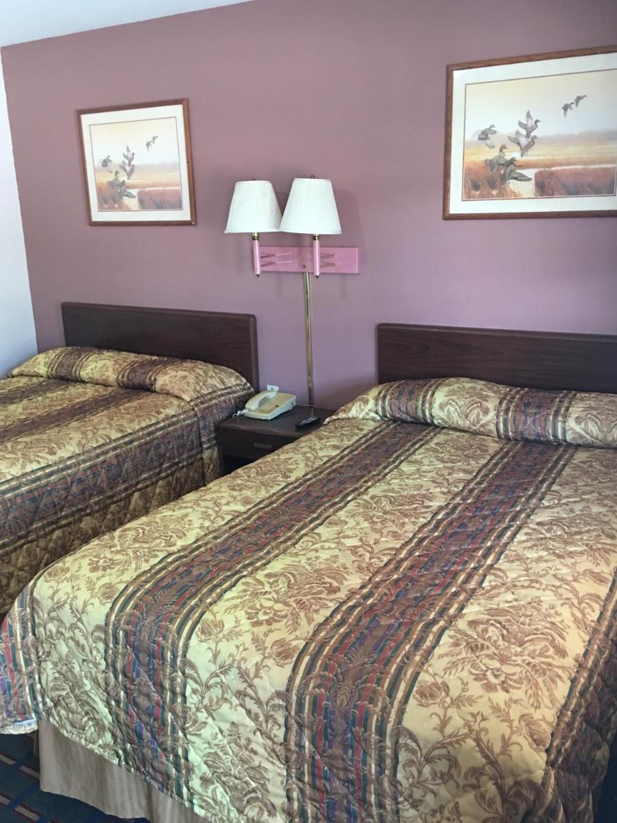 Marianna Vacations - Best Value Inn Motel Sandusky - Property Image 18