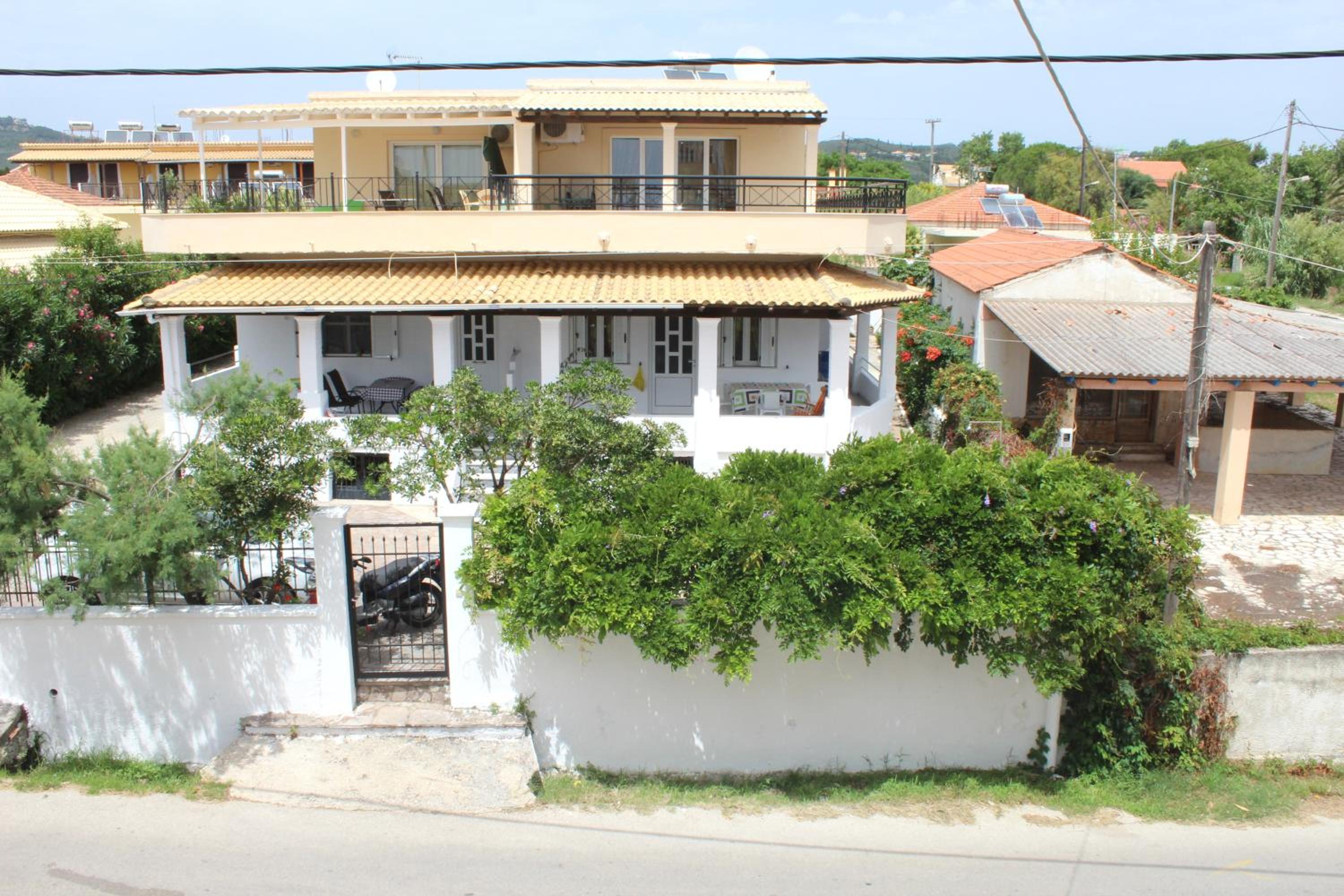Pantelis Apartments