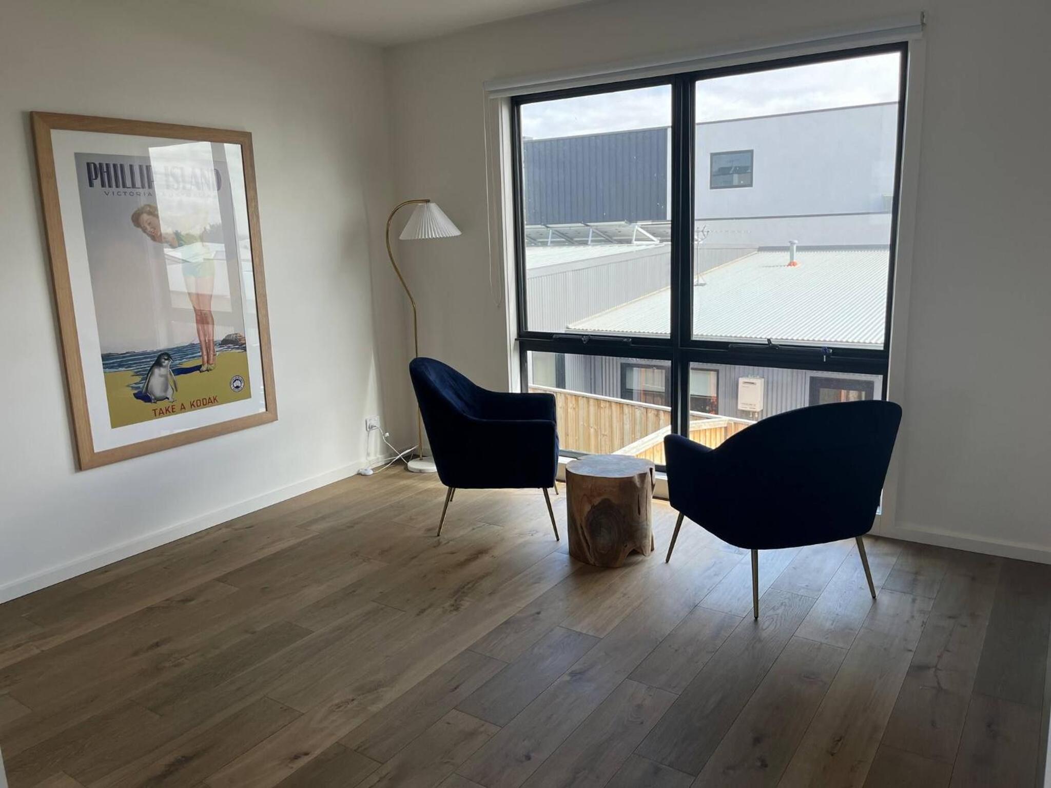 Modern Highton Hideaway Quiet Townhouse Comfort