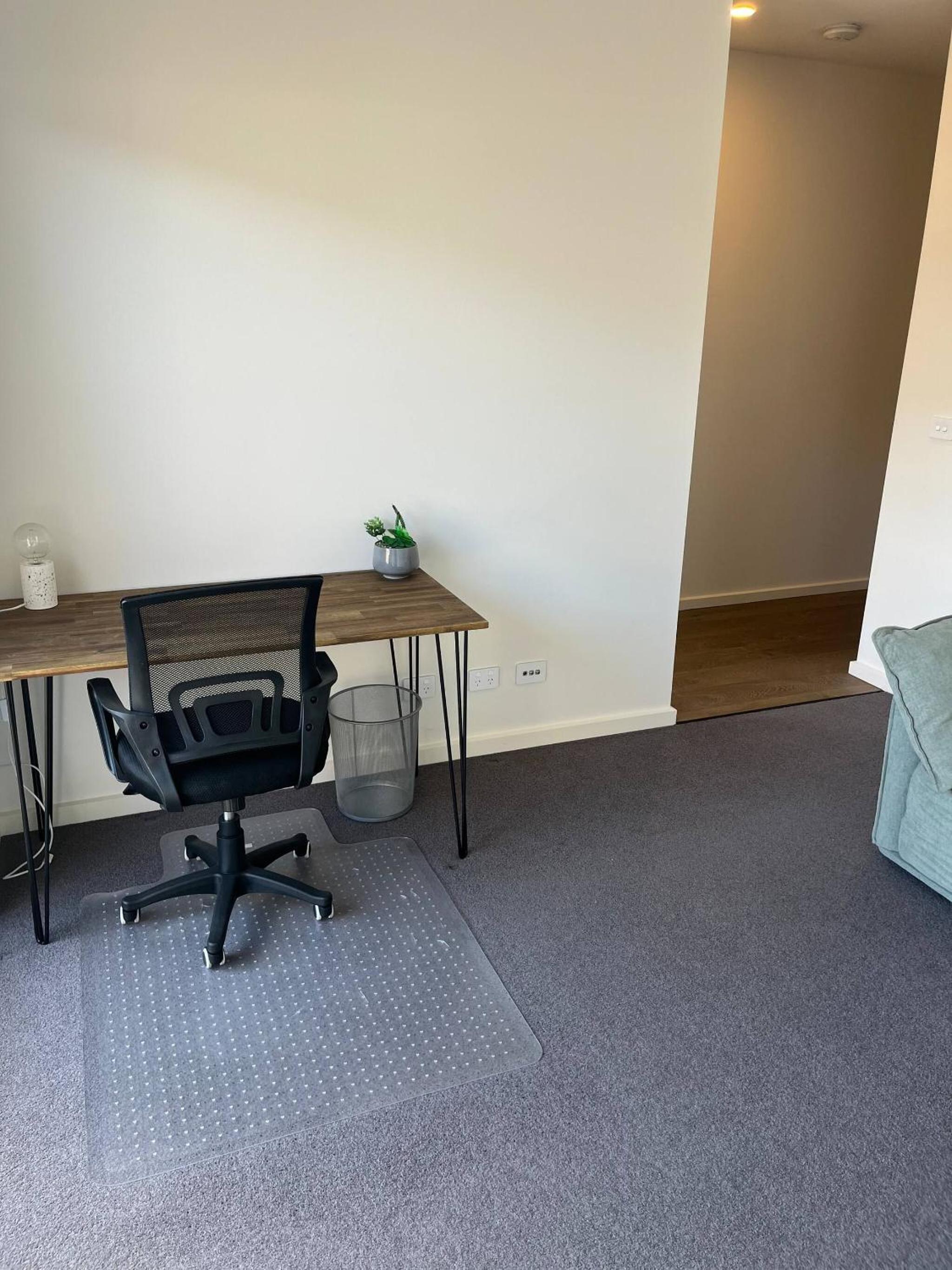 Modern Highton Hideaway Quiet Townhouse Comfort