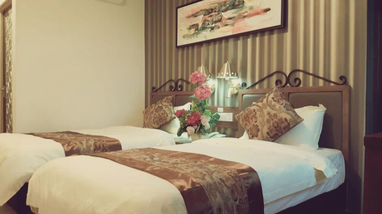 K Garden Hotel (BS) photo 2