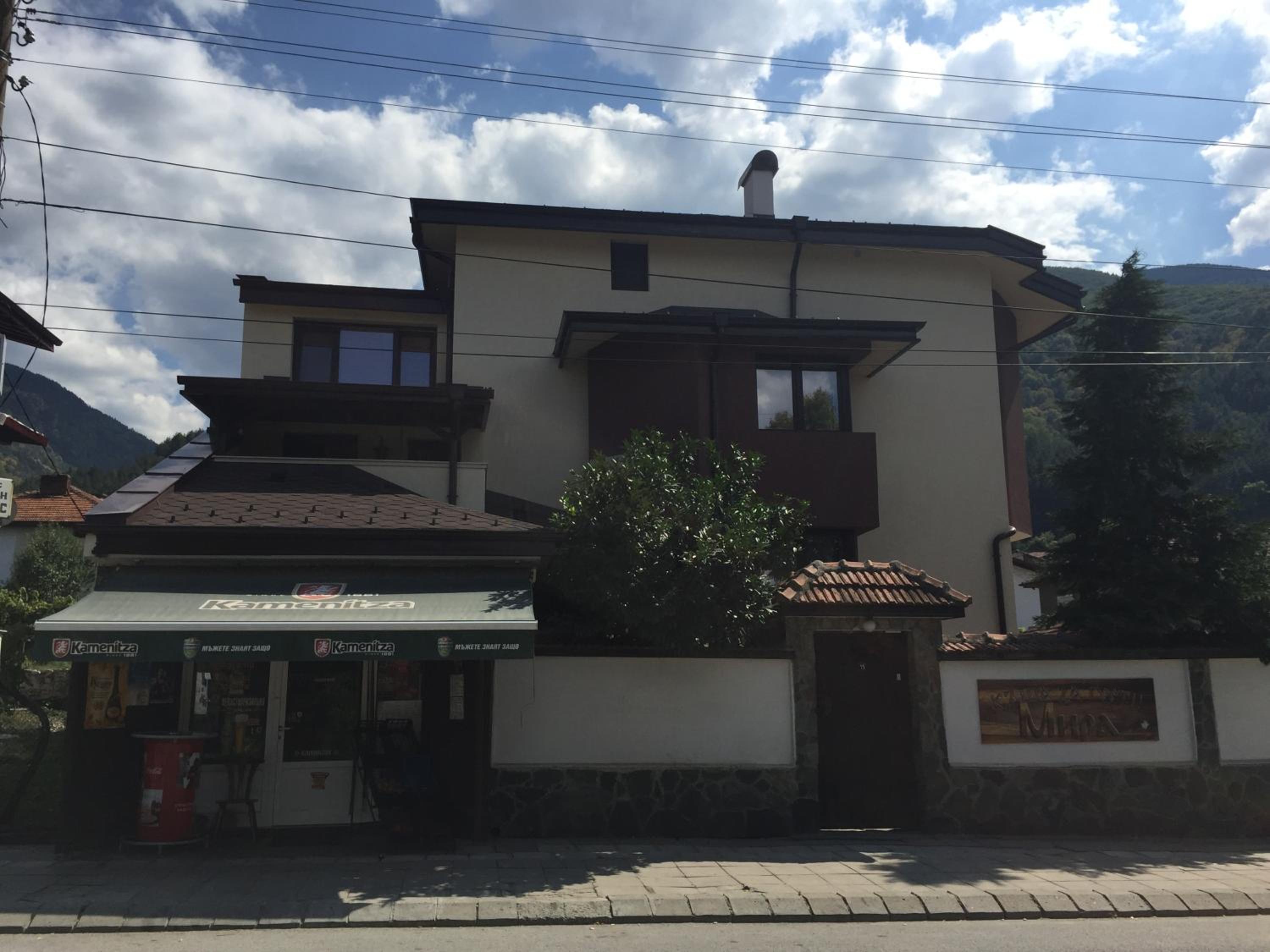 Guest House Mira