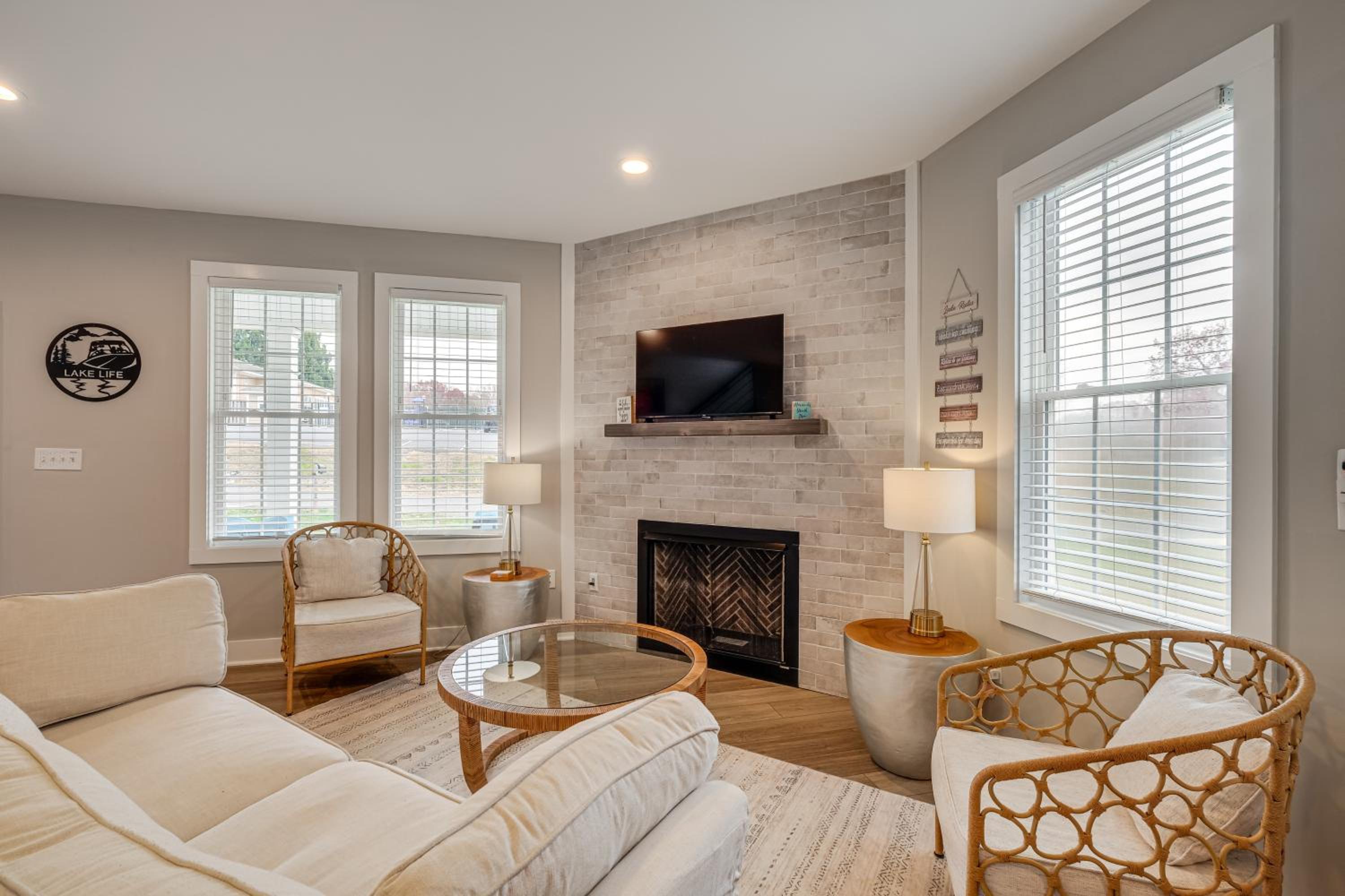Getaway with Resort Perks at Smith Mountain Lake!