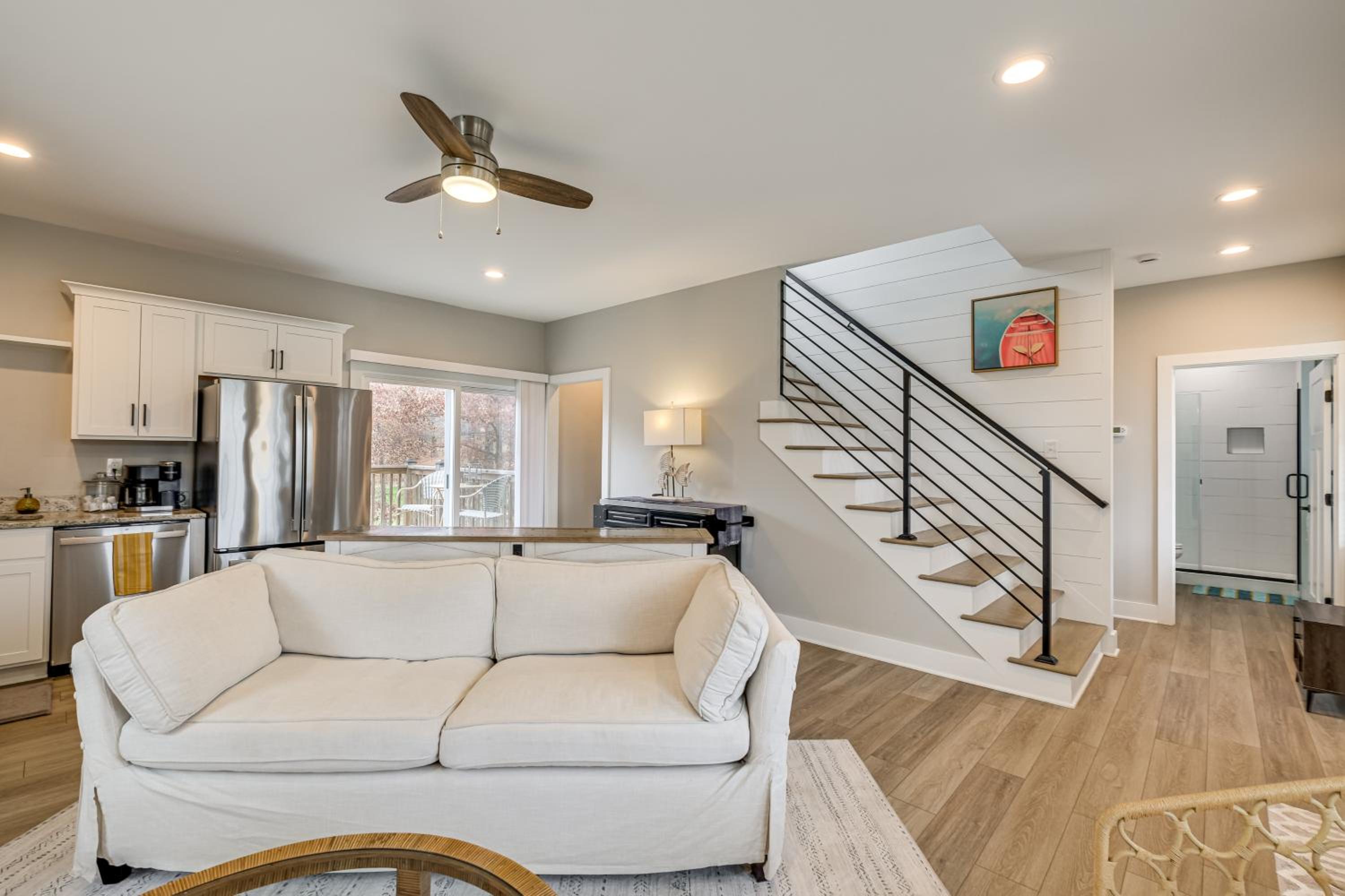 Getaway with Resort Perks at Smith Mountain Lake!
