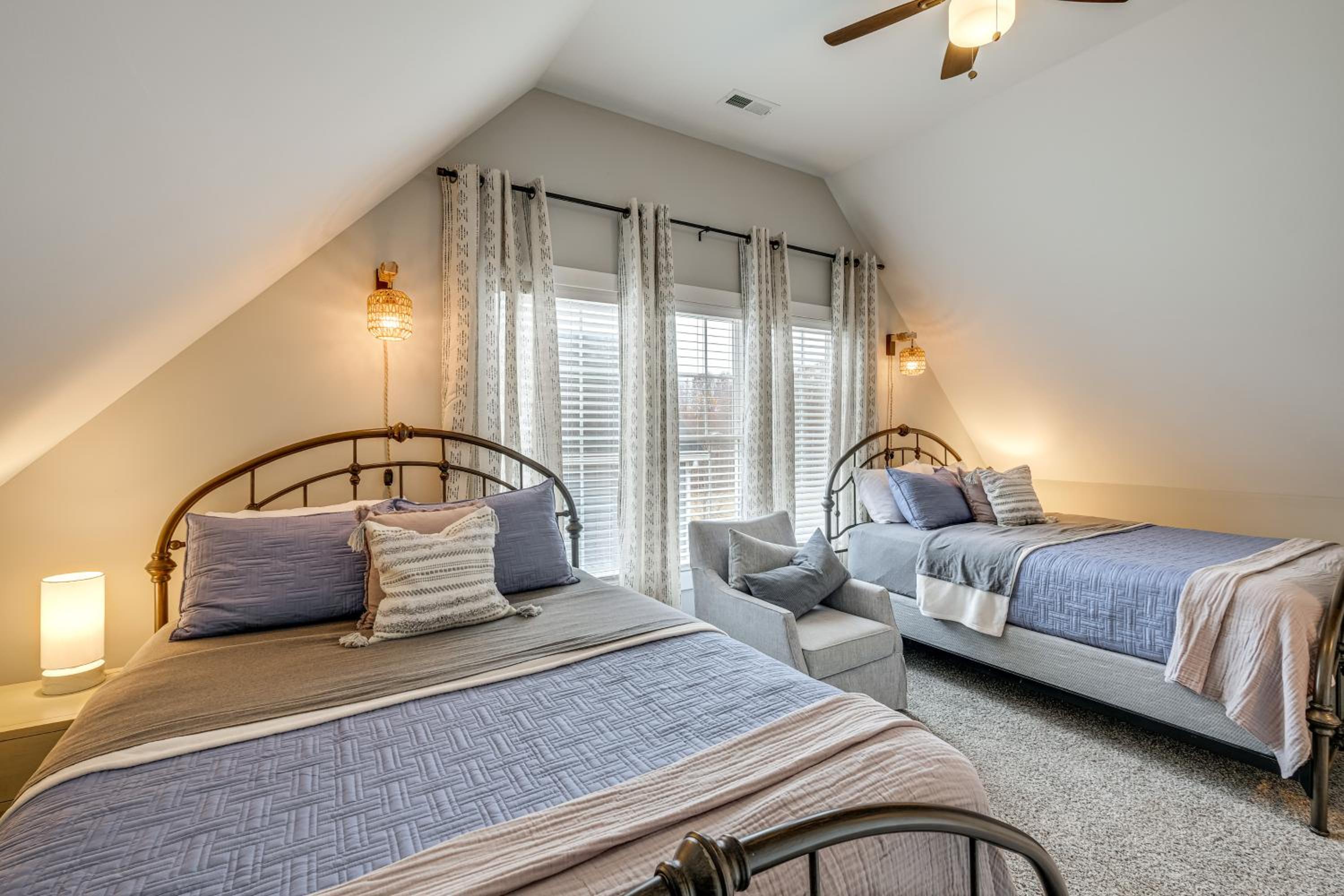 Getaway with Resort Perks at Smith Mountain Lake!