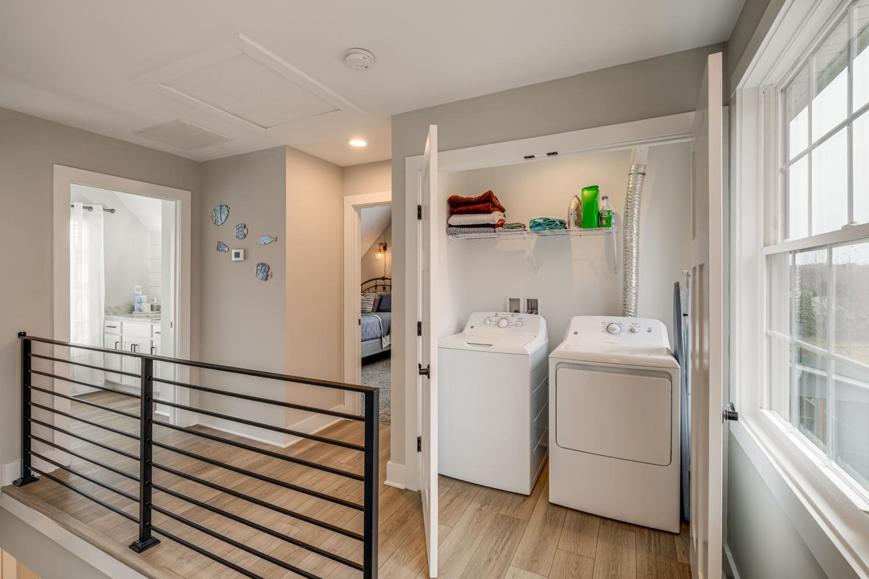 Getaway with Resort Perks at Smith Mountain Lake!