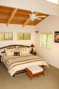 Hale Hualalai view 3