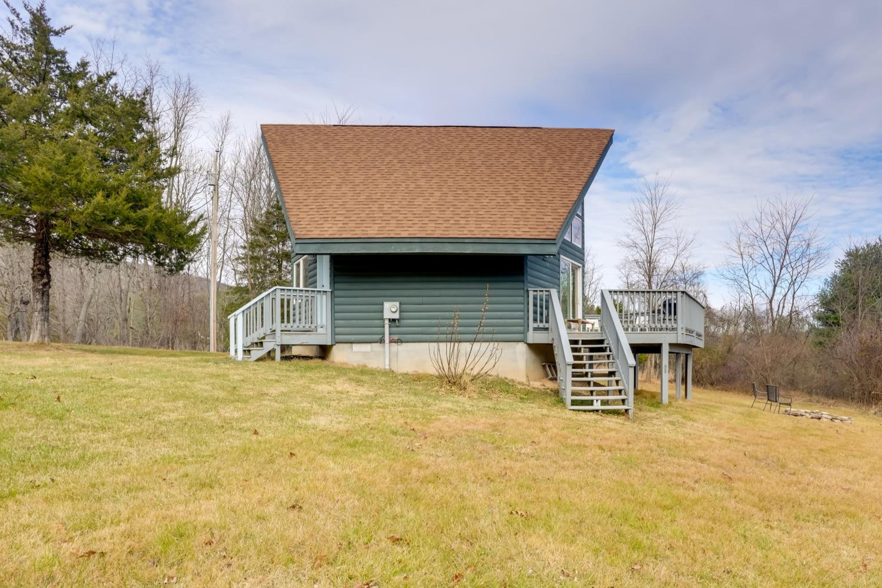 Trails and Streams On-Site Wardensville Escape!