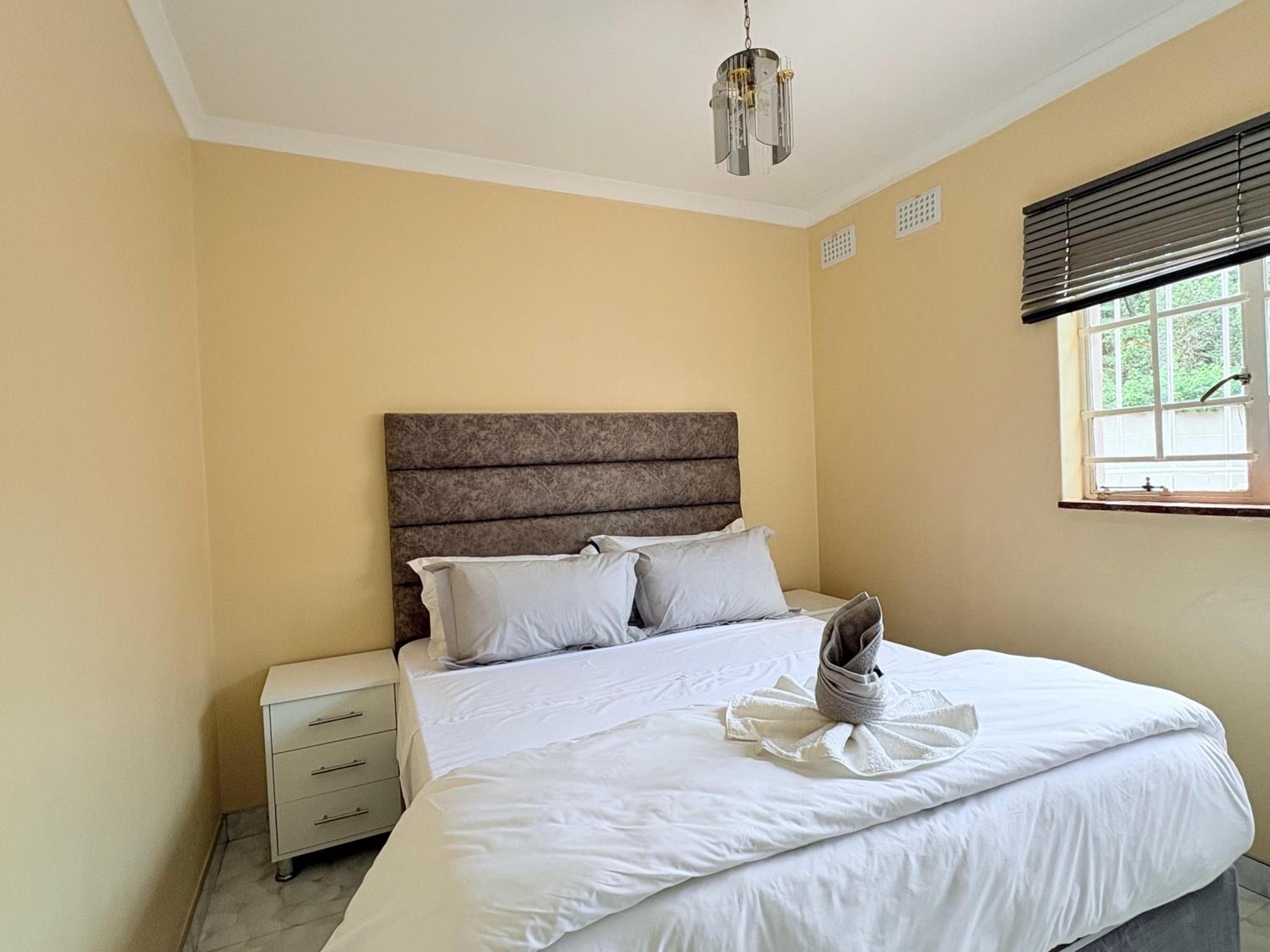 Peaceful 4-Bedroom Retreat with Lush Gardens Pool – Highlands - 2346