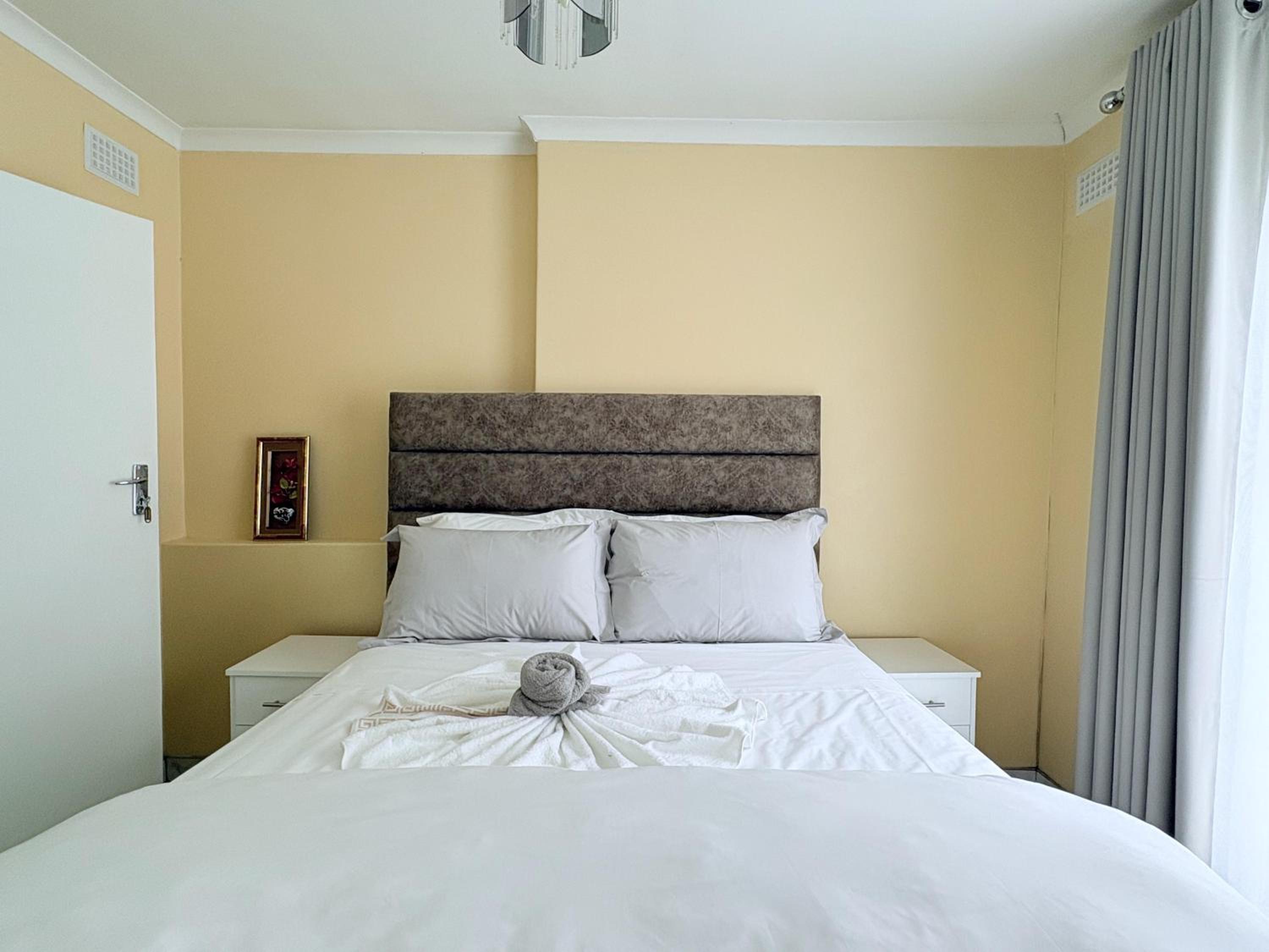 Peaceful 4-Bedroom Retreat with Lush Gardens Pool – Highlands - 2346