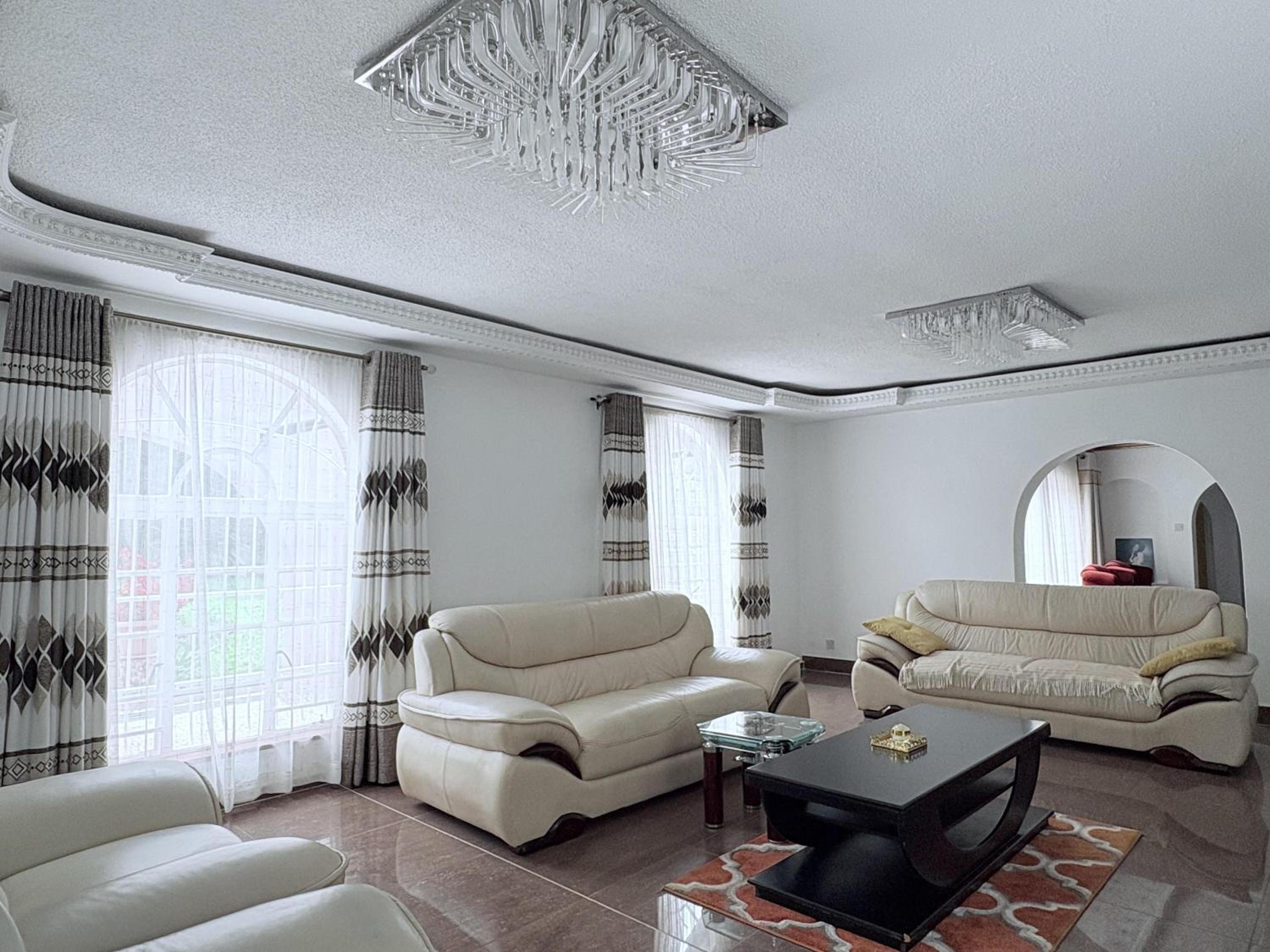 Peaceful 4-Bedroom Retreat with Lush Gardens Pool – Highlands - 2346