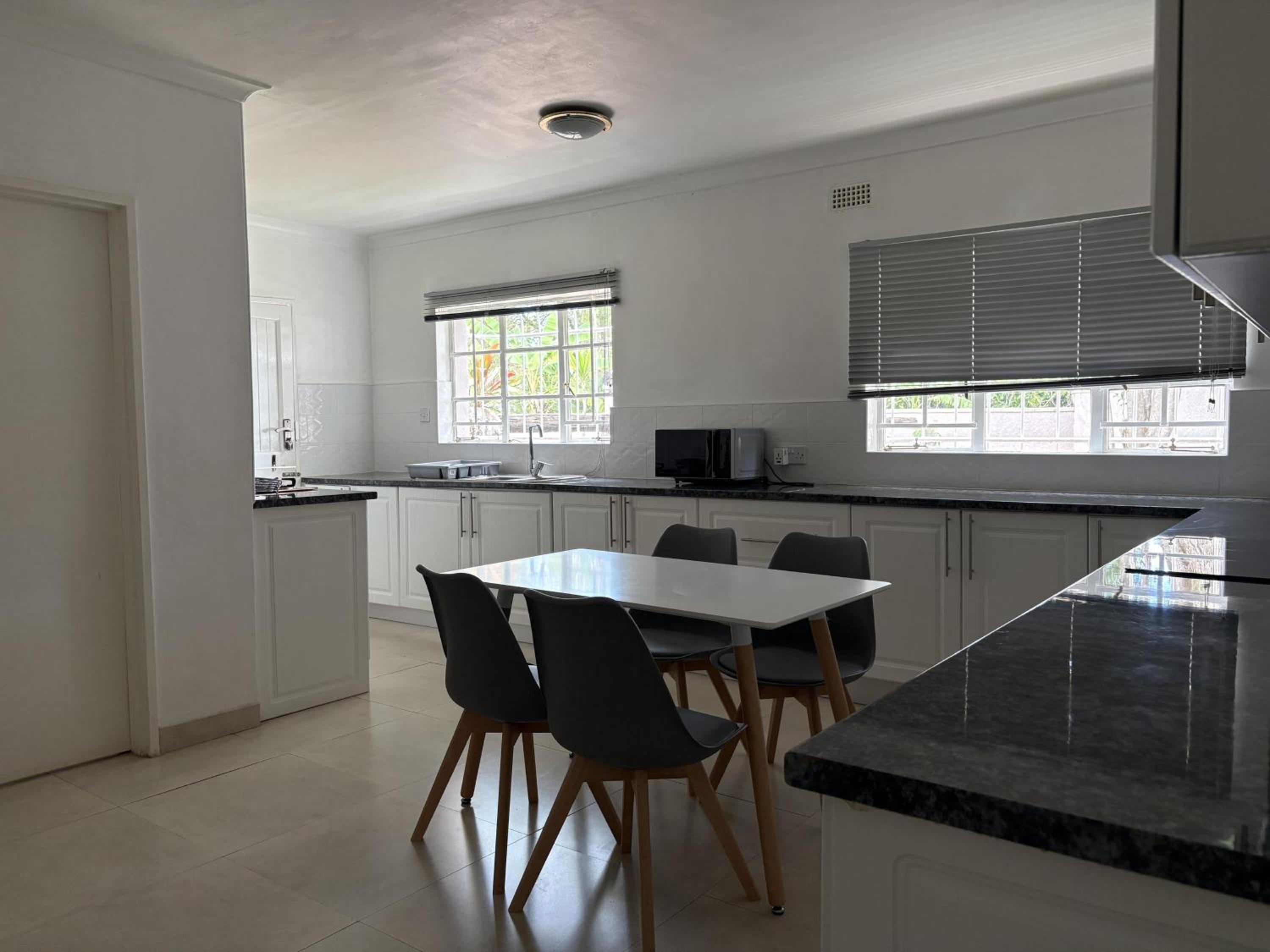 Peaceful 4-Bedroom Retreat with Lush Gardens Pool – Highlands - 2346