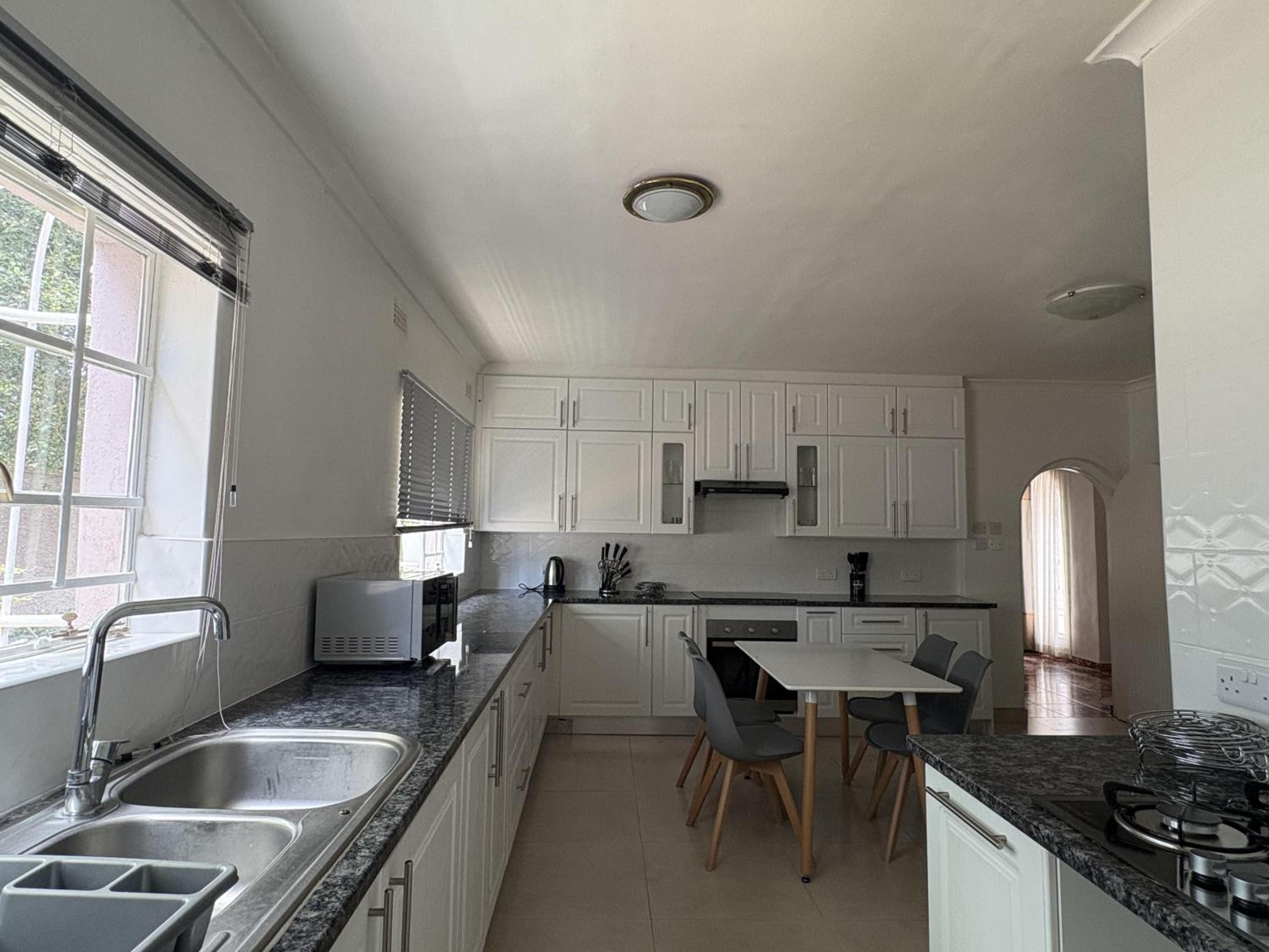 Peaceful 4-Bedroom Retreat with Lush Gardens Pool – Highlands - 2346