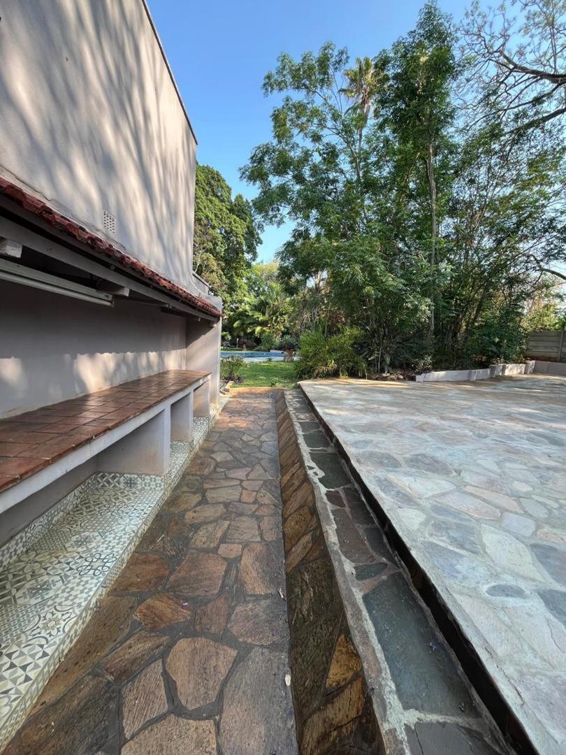 Peaceful 4-Bedroom Retreat with Lush Gardens Pool – Highlands - 2346