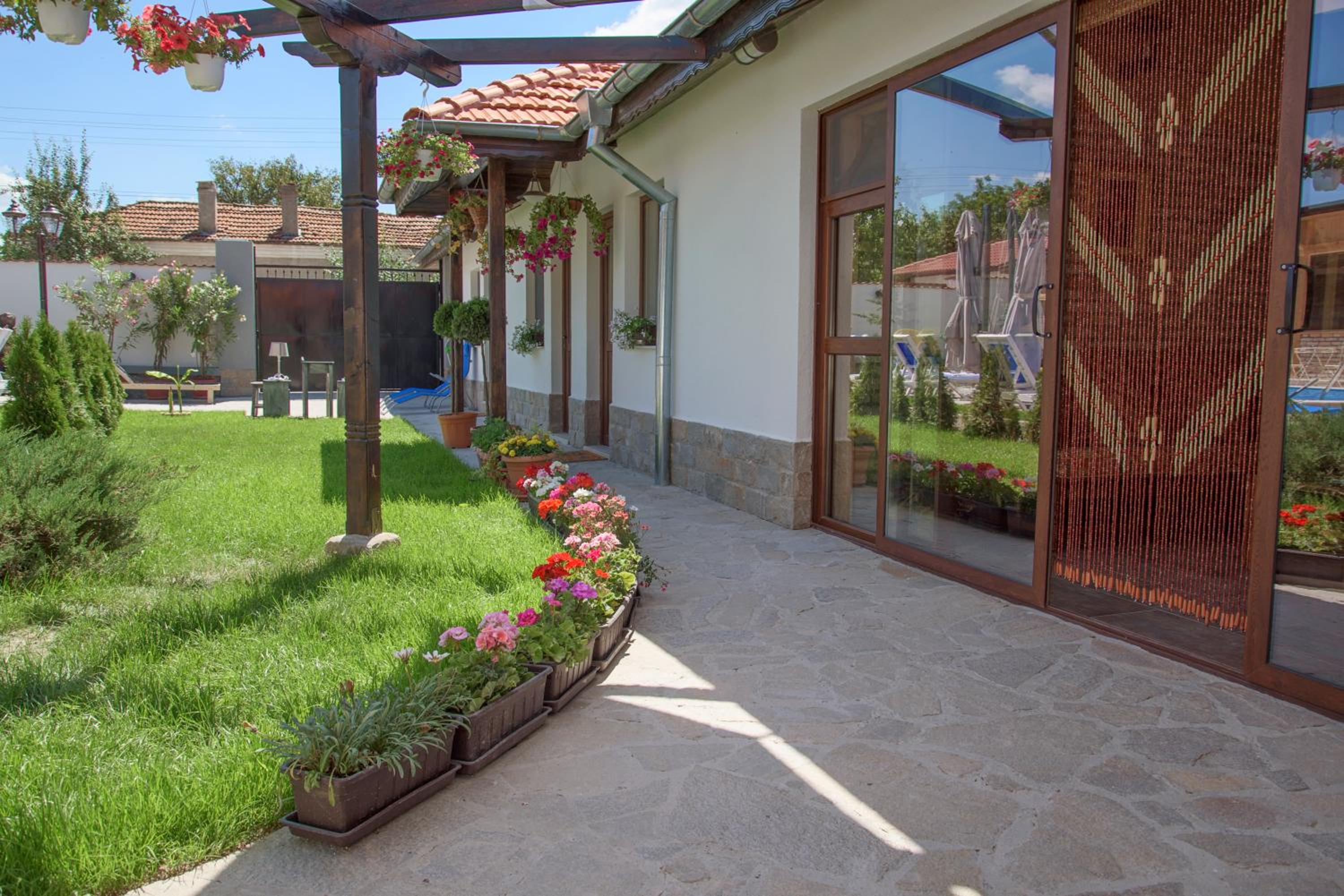 Guest house Zlateya