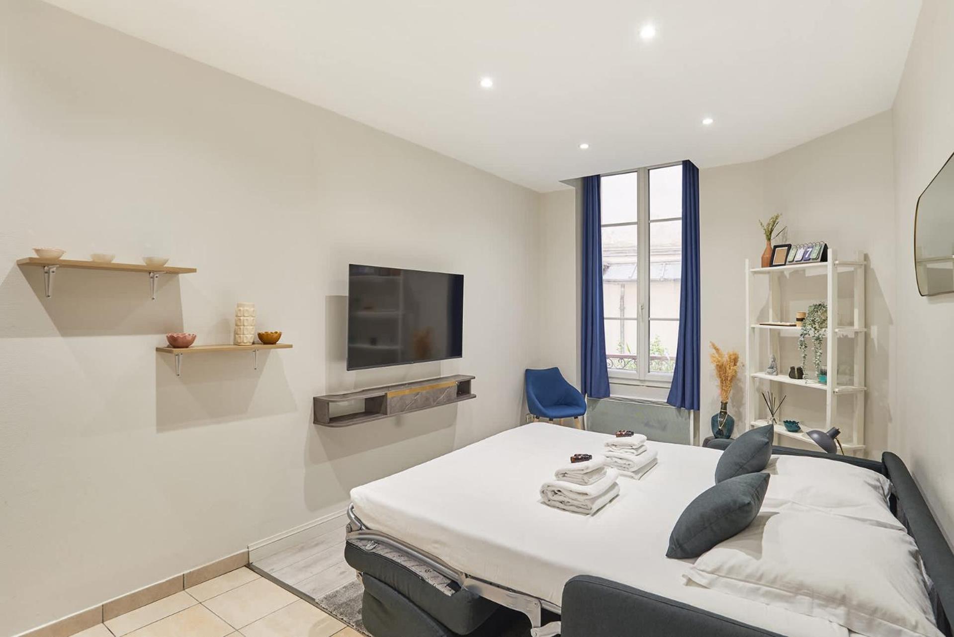 Spacious Studio Sacré Coeur Montmartre