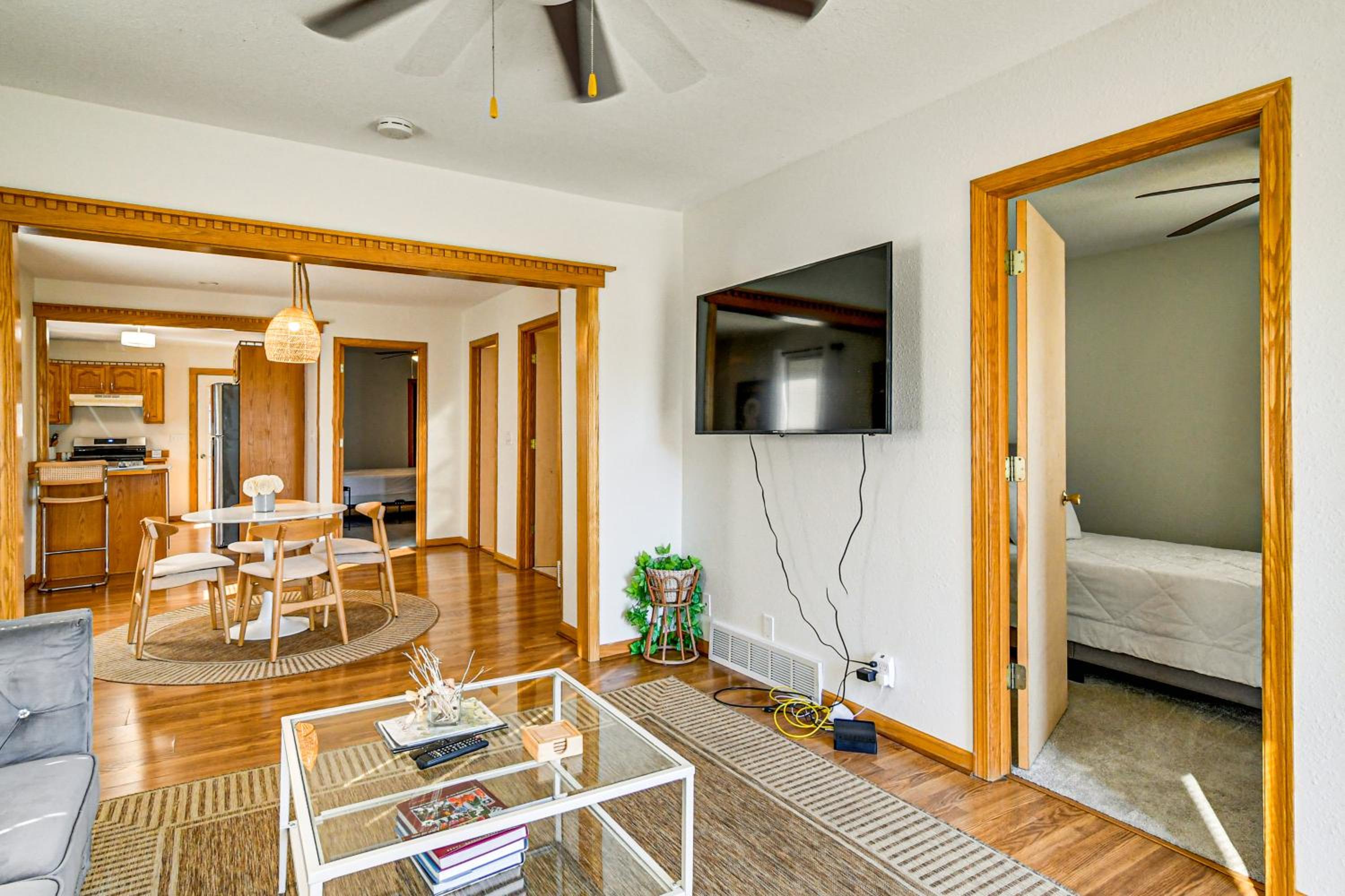 Pet-Friendly Home 2 Mi to Downtown Des Moines!