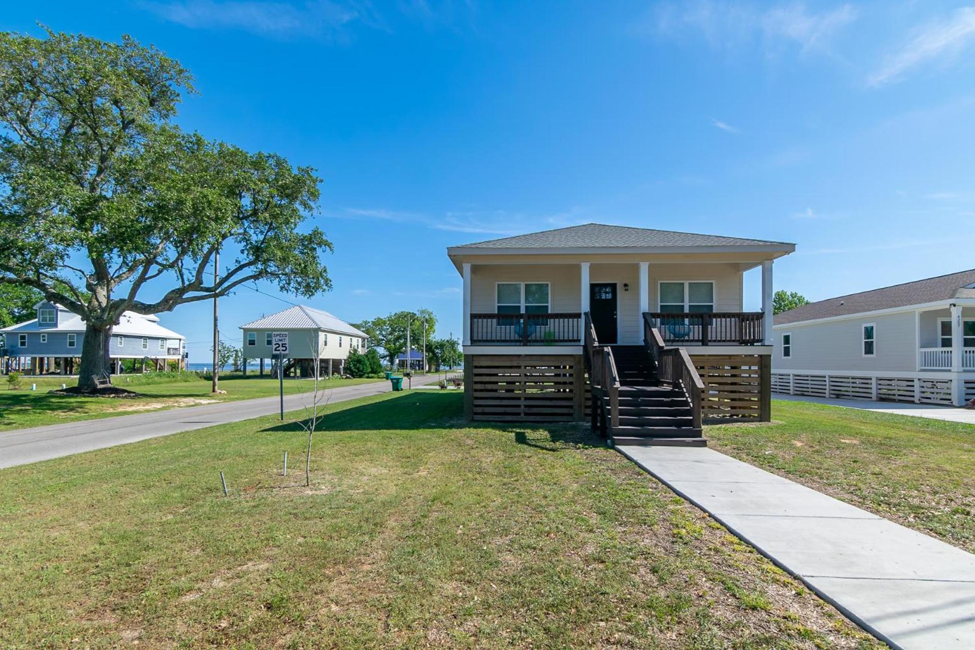 Brand New Home with Beach Views! Fully furnished 3 bedroom home in Gulfport