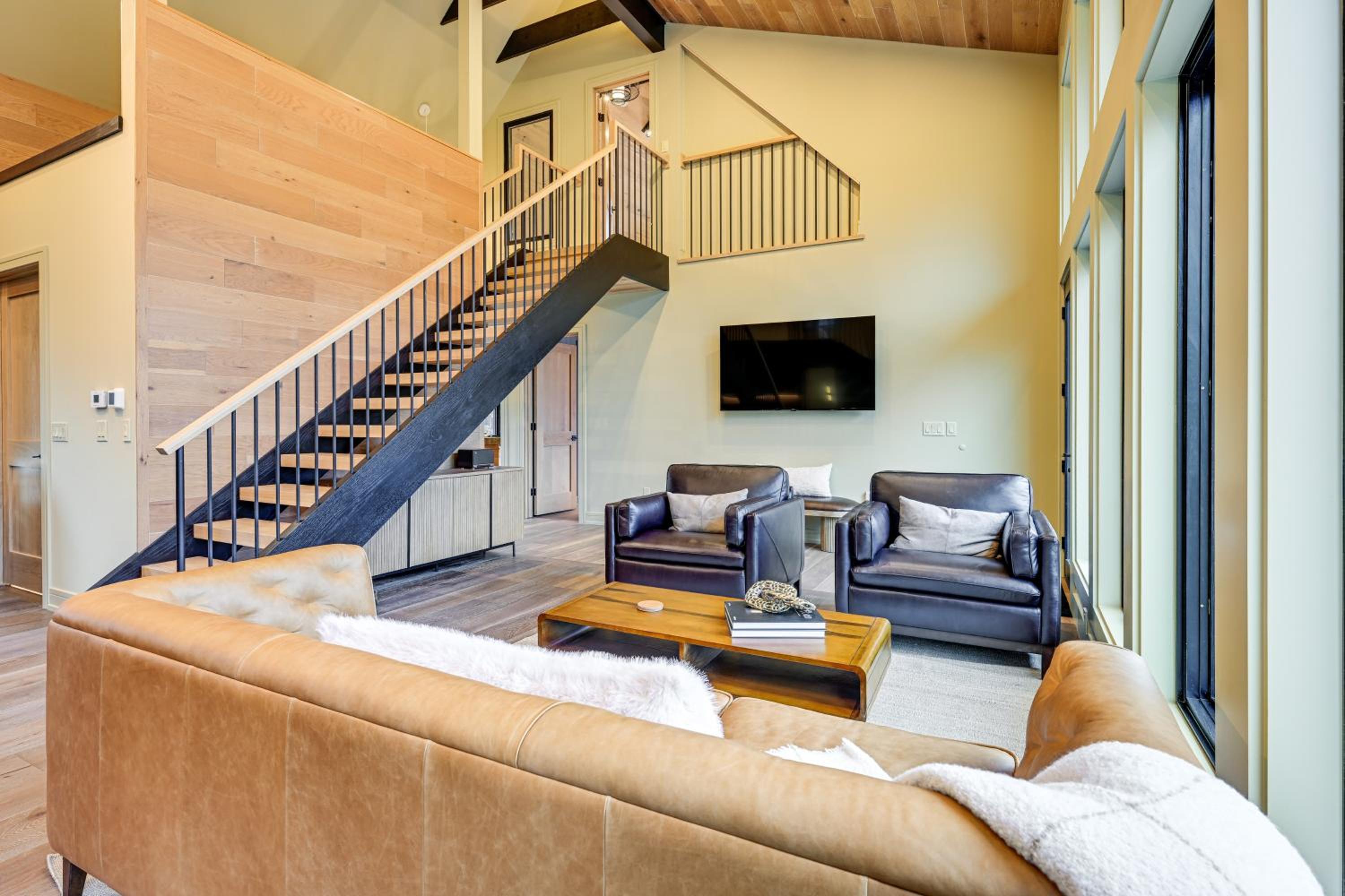 Walk to Lake! Modern Wisconsin Home with Patio